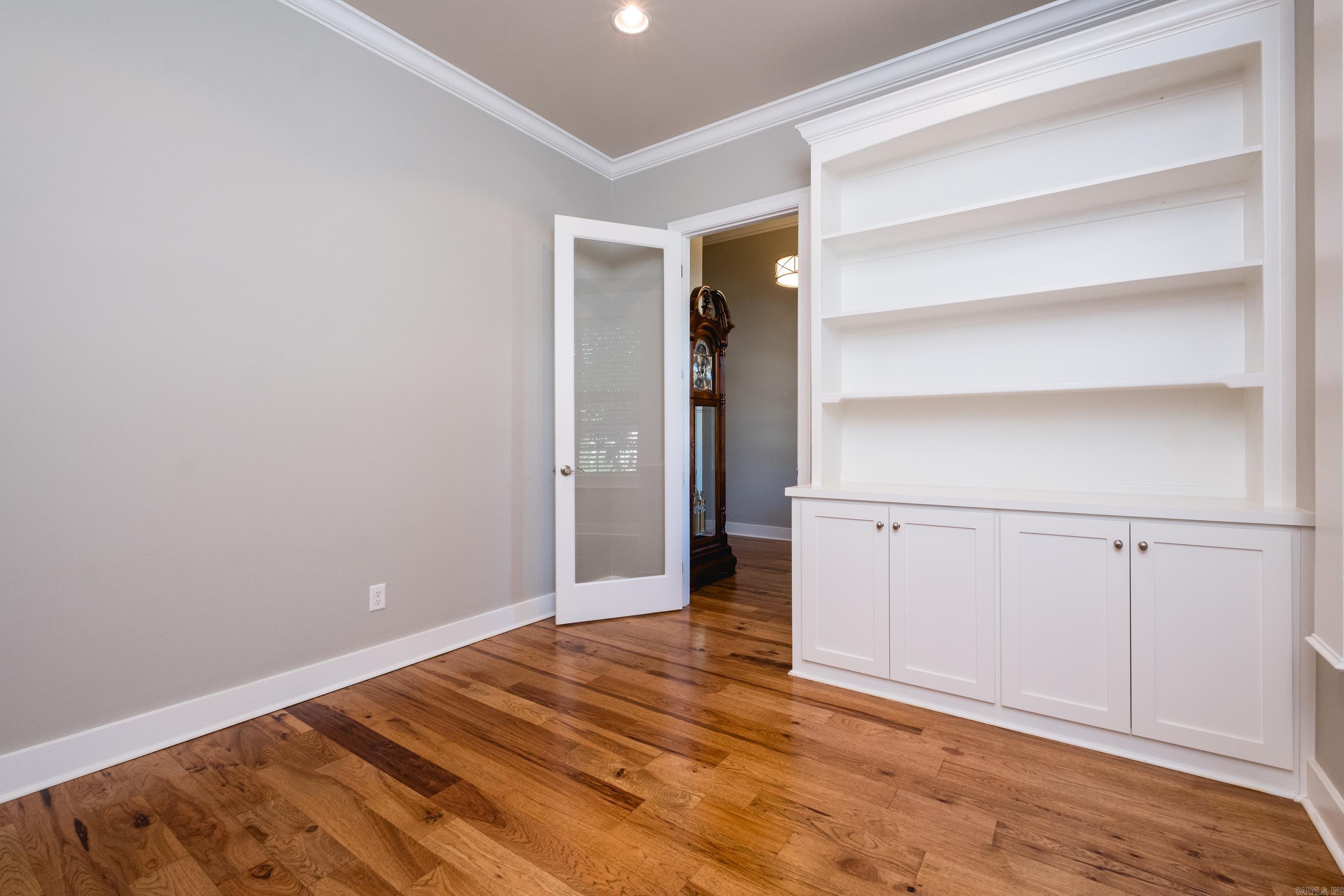 WOODLANDS EDGE - Residential
