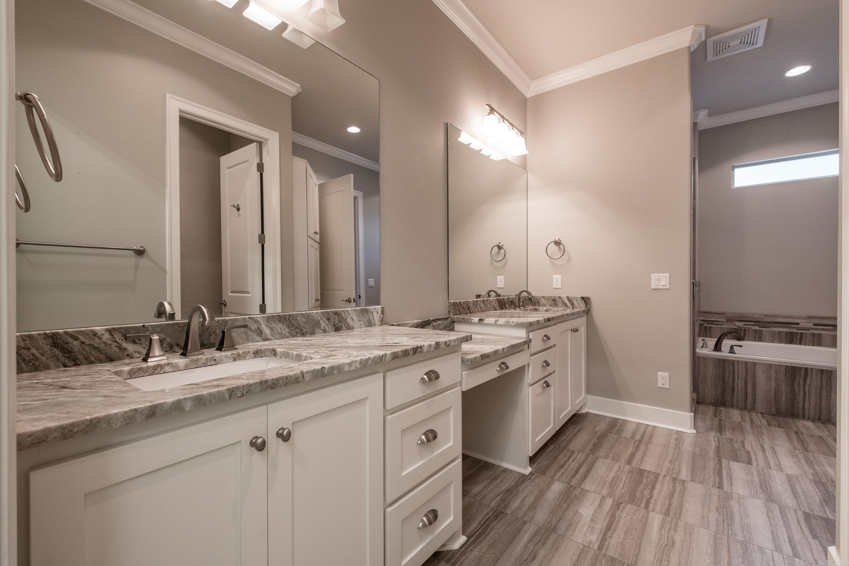 WOODLANDS EDGE - Residential