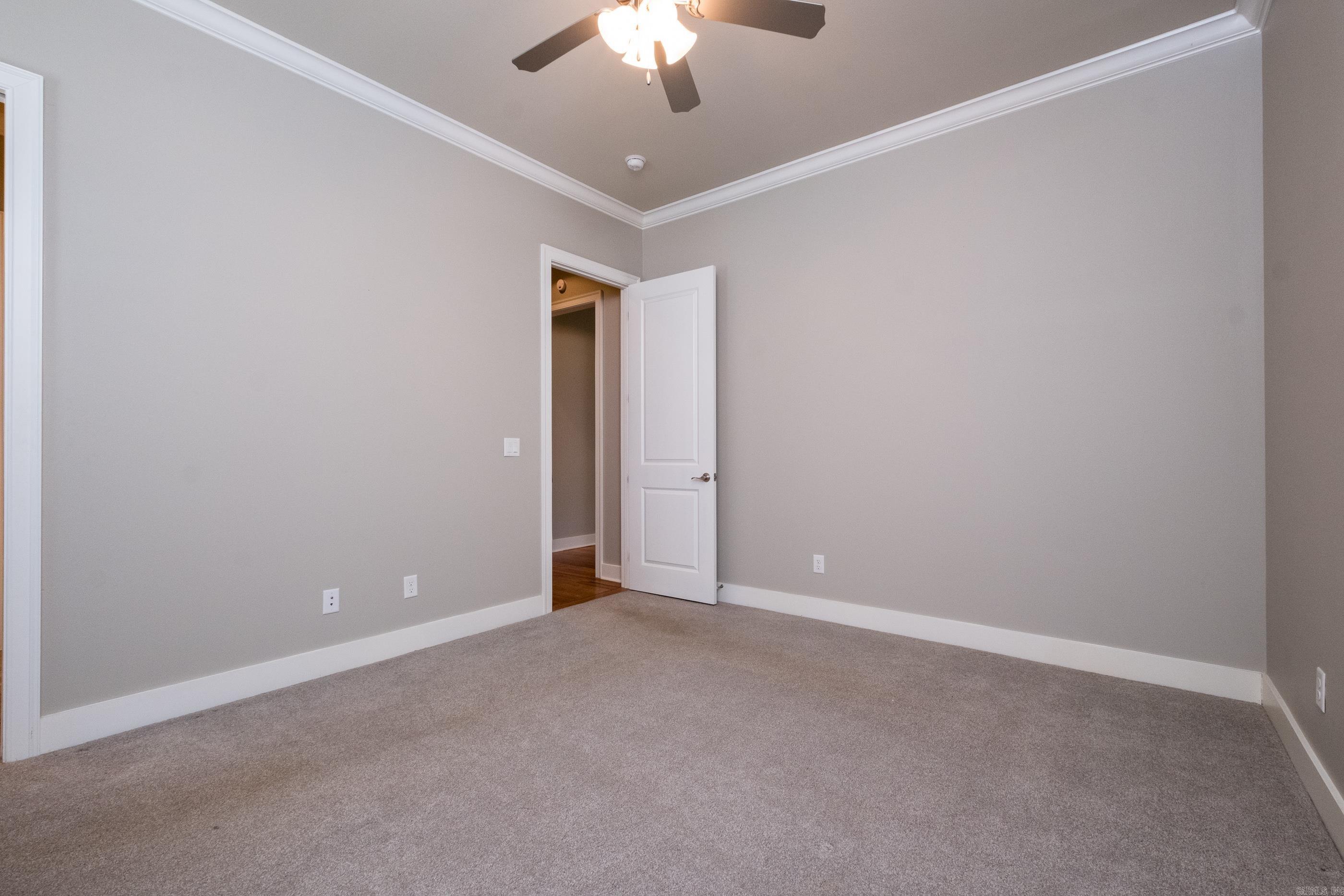 WOODLANDS EDGE - Residential