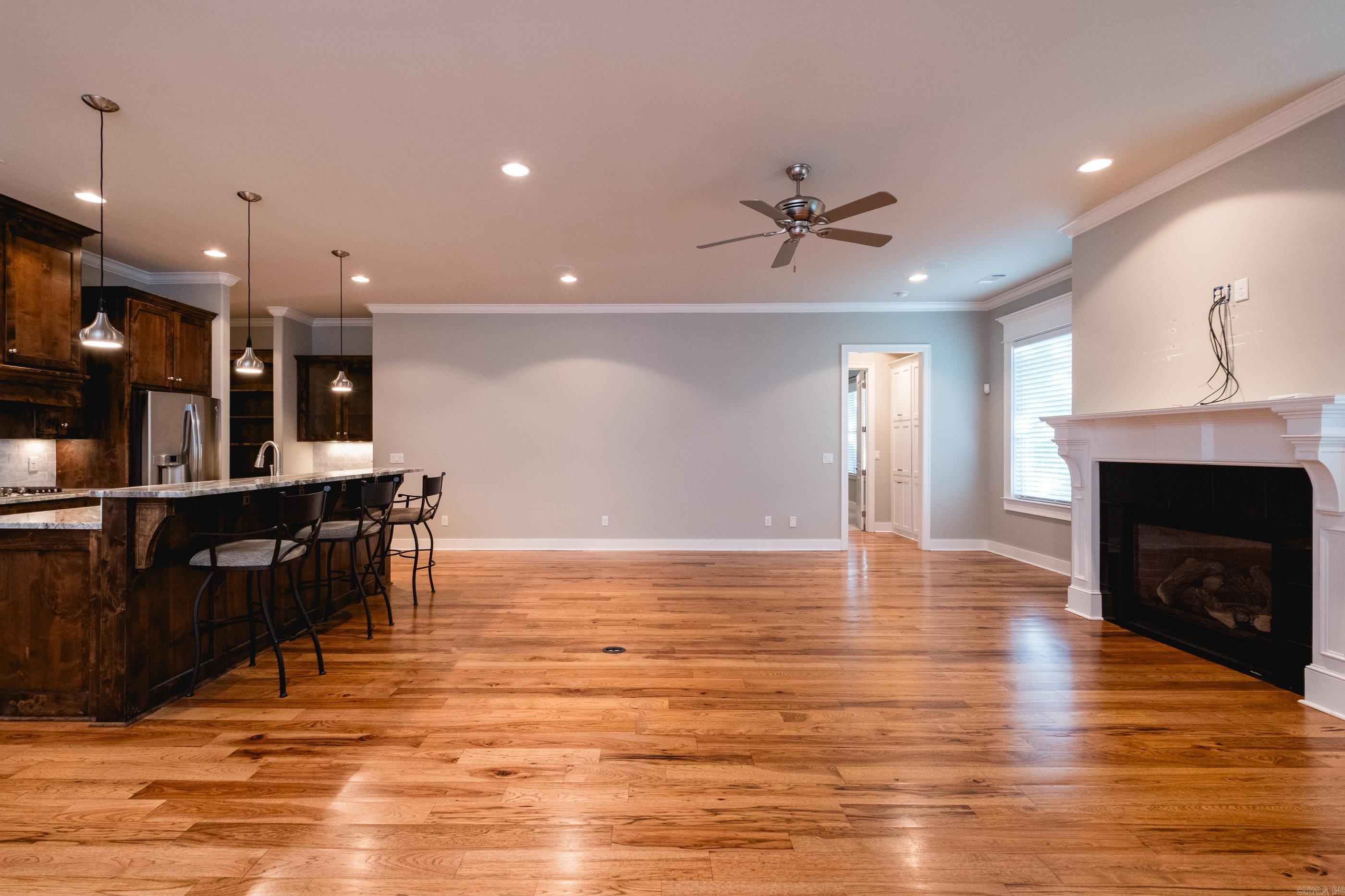 WOODLANDS EDGE - Residential
