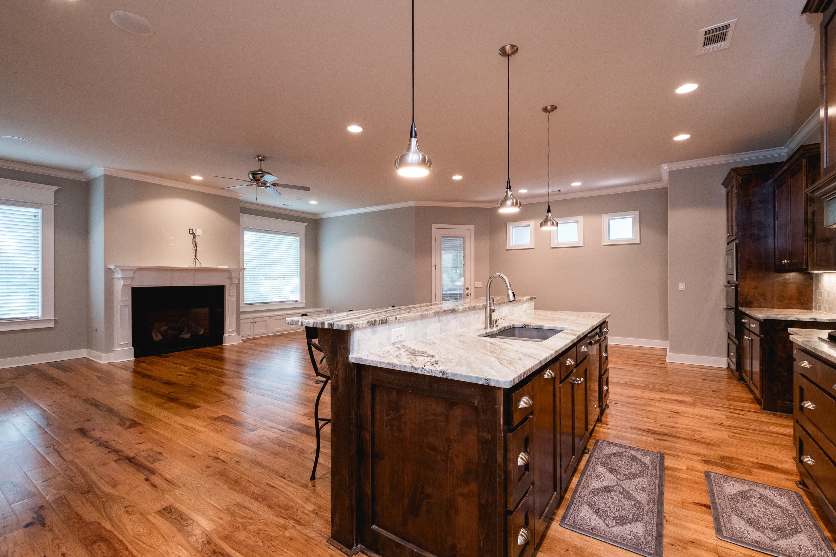 WOODLANDS EDGE - Residential