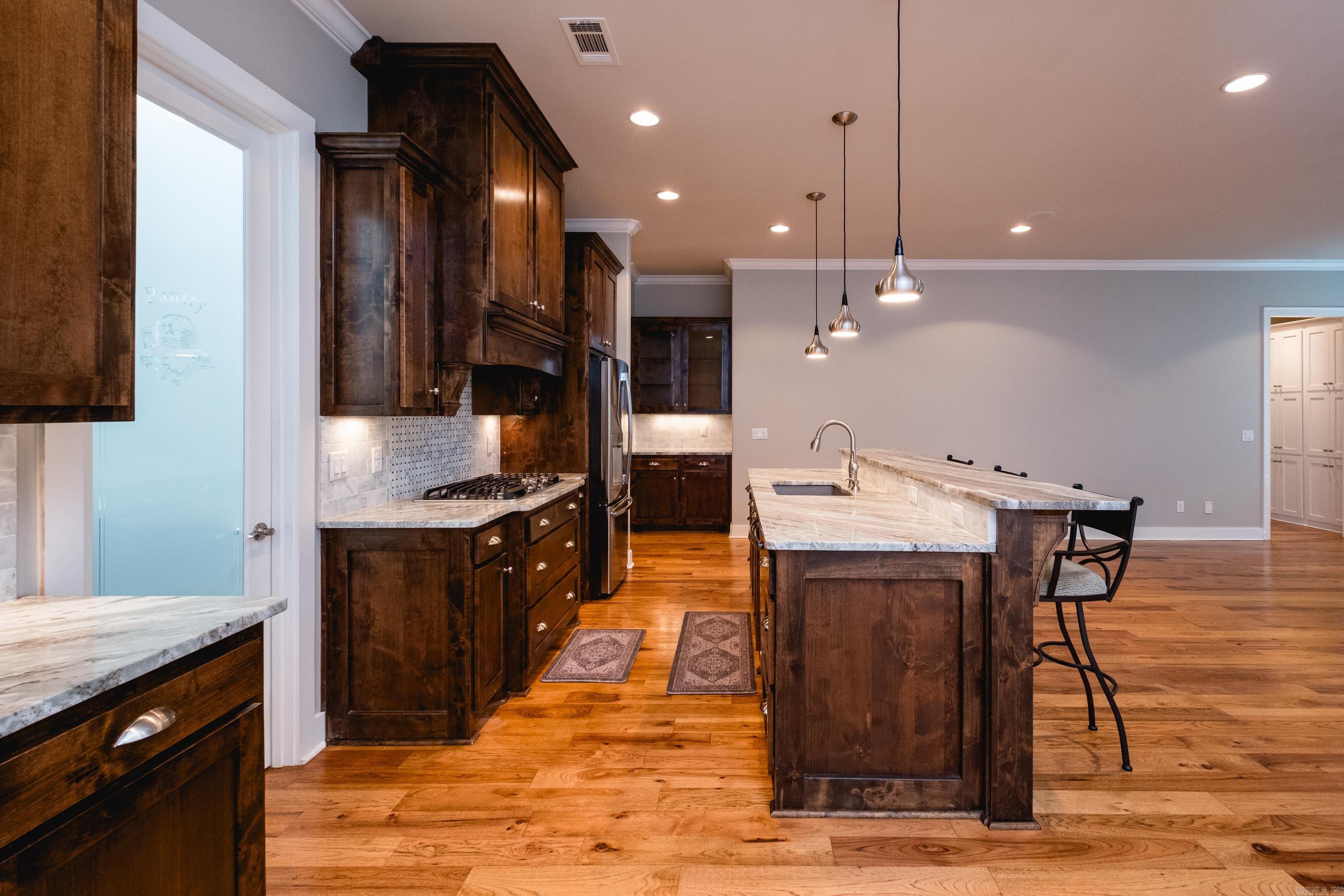 WOODLANDS EDGE - Residential