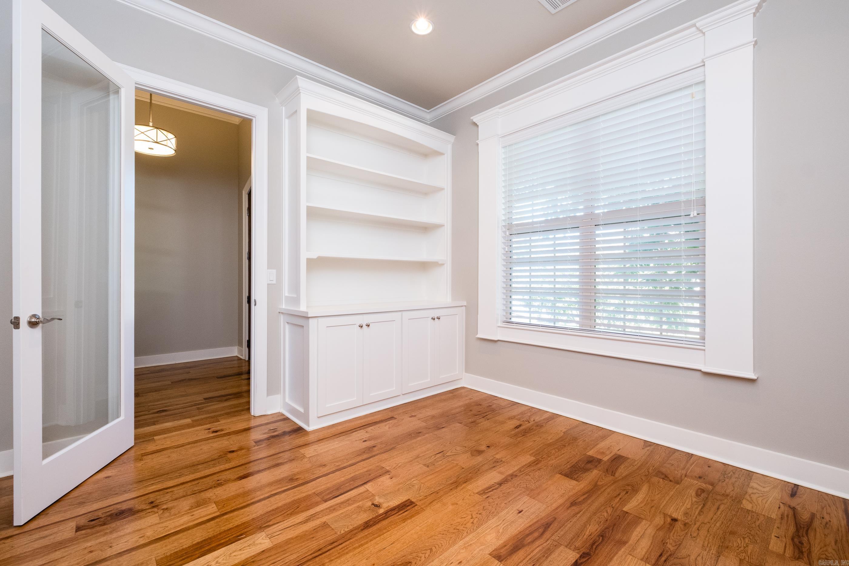 WOODLANDS EDGE - Residential