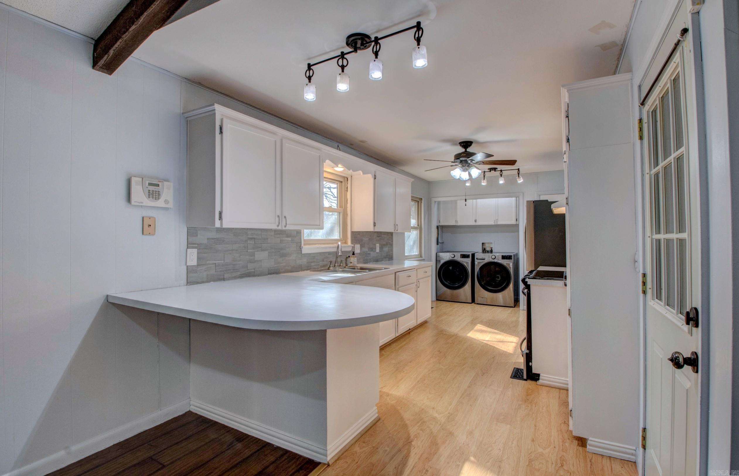 COUNTRY CLUB PARK - Residential