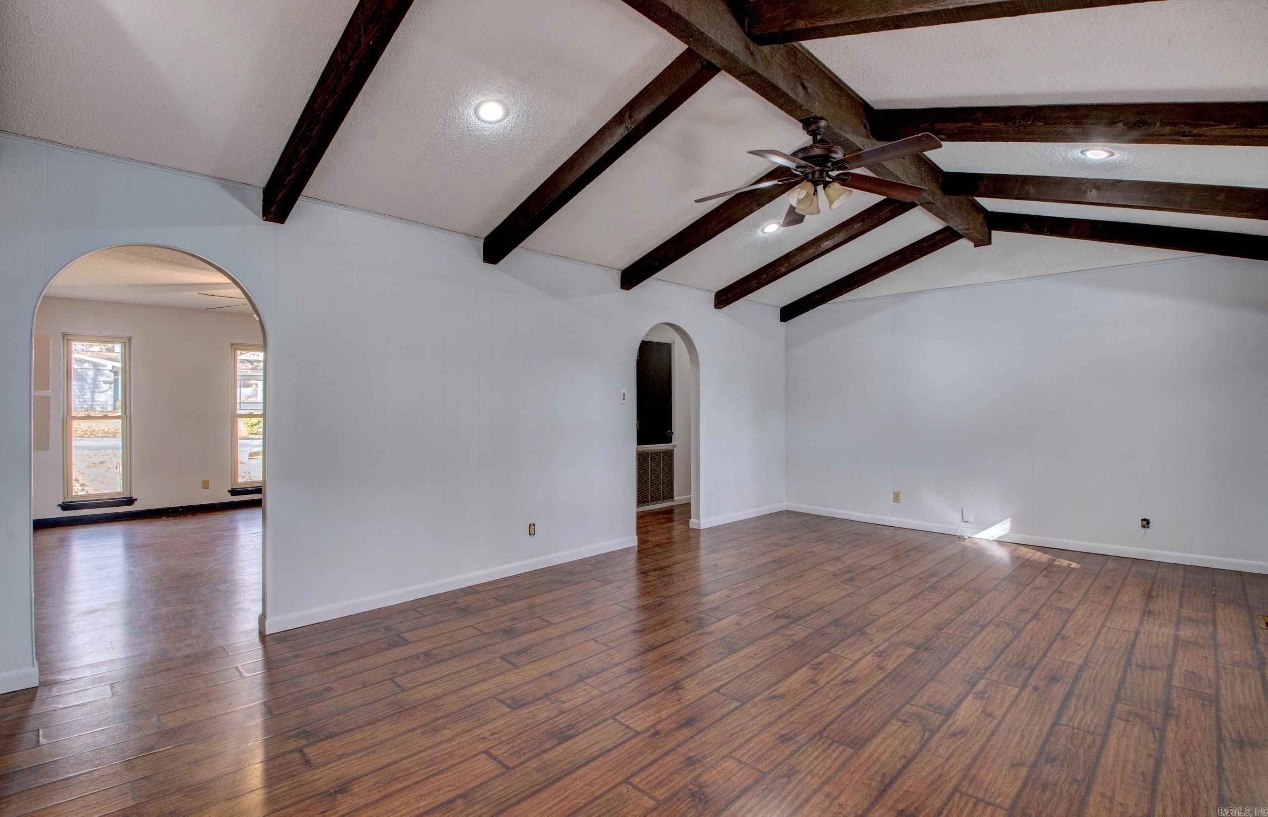 COUNTRY CLUB PARK - Residential