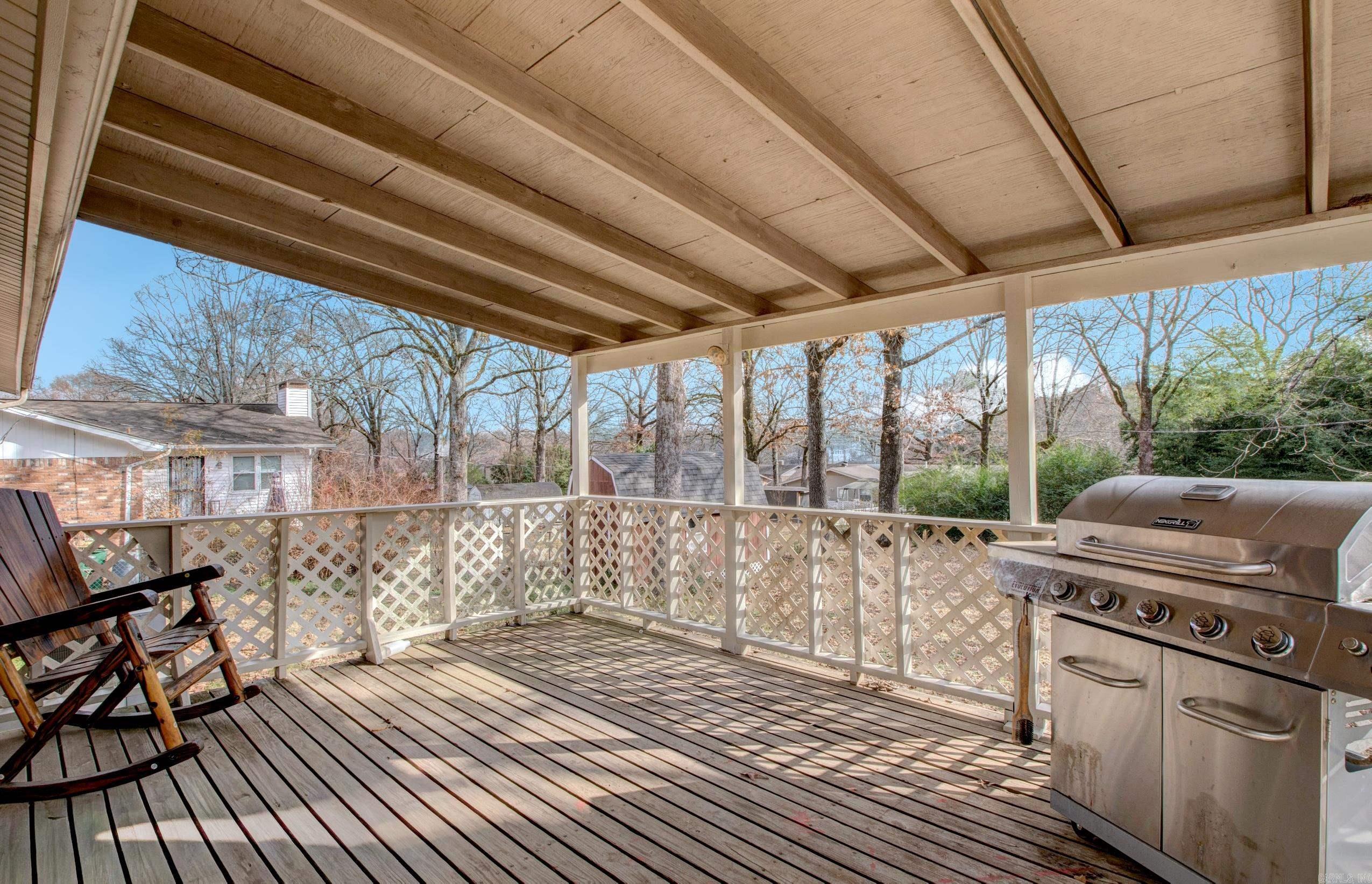 COUNTRY CLUB PARK - Residential