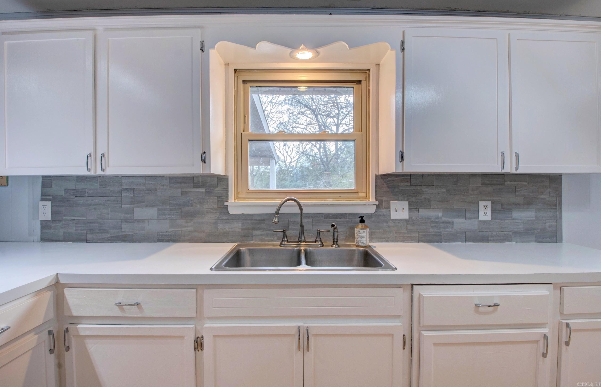 COUNTRY CLUB PARK - Residential