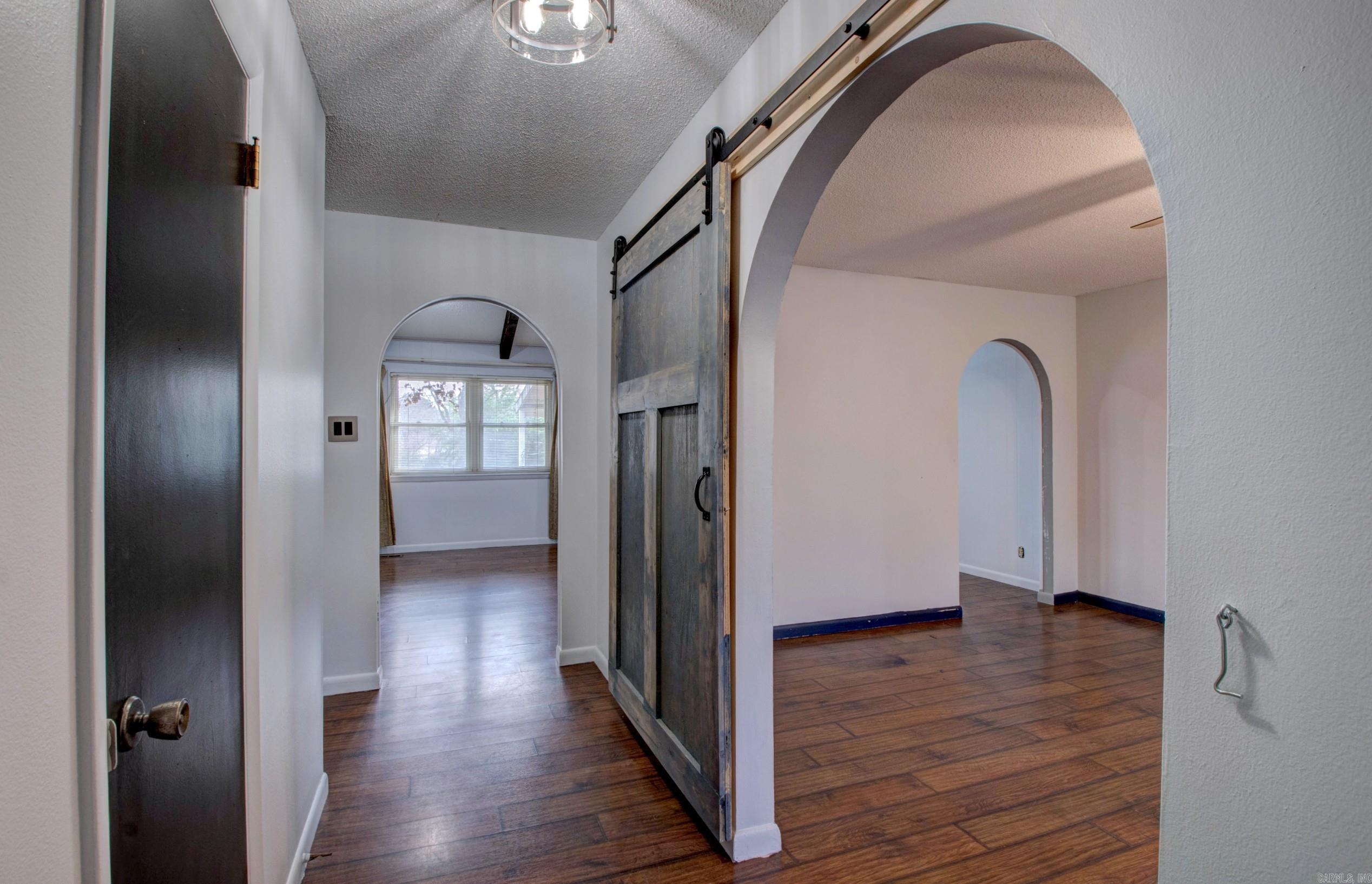 COUNTRY CLUB PARK - Residential