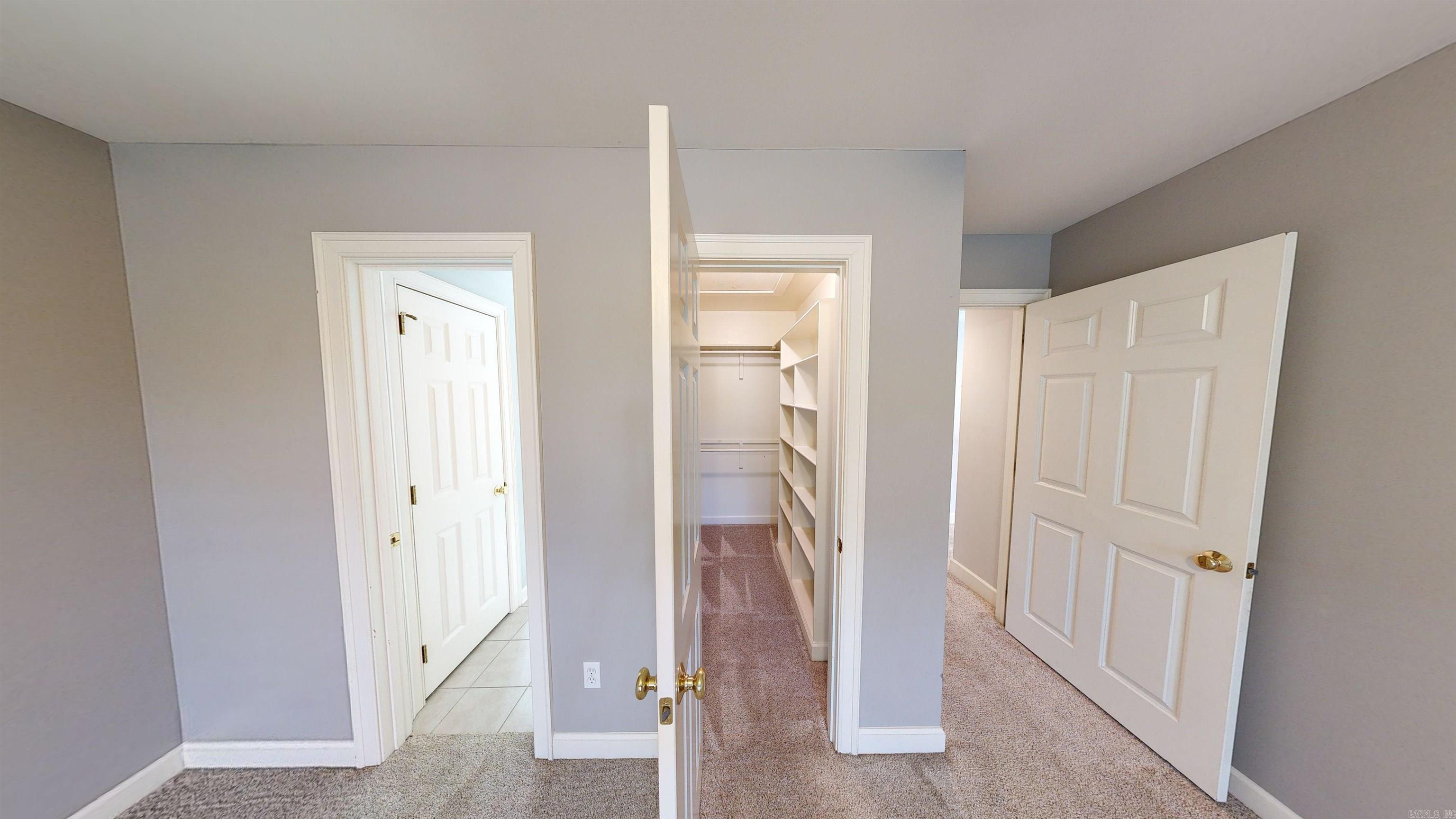 THE VILLAGES OF WELLINGTON - Residential