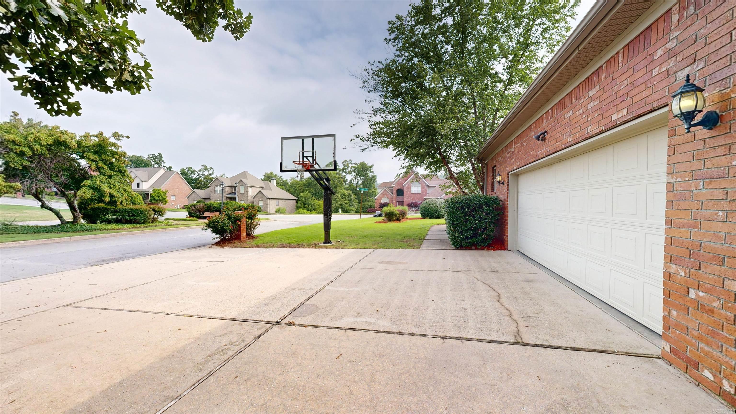 THE VILLAGES OF WELLINGTON - Residential