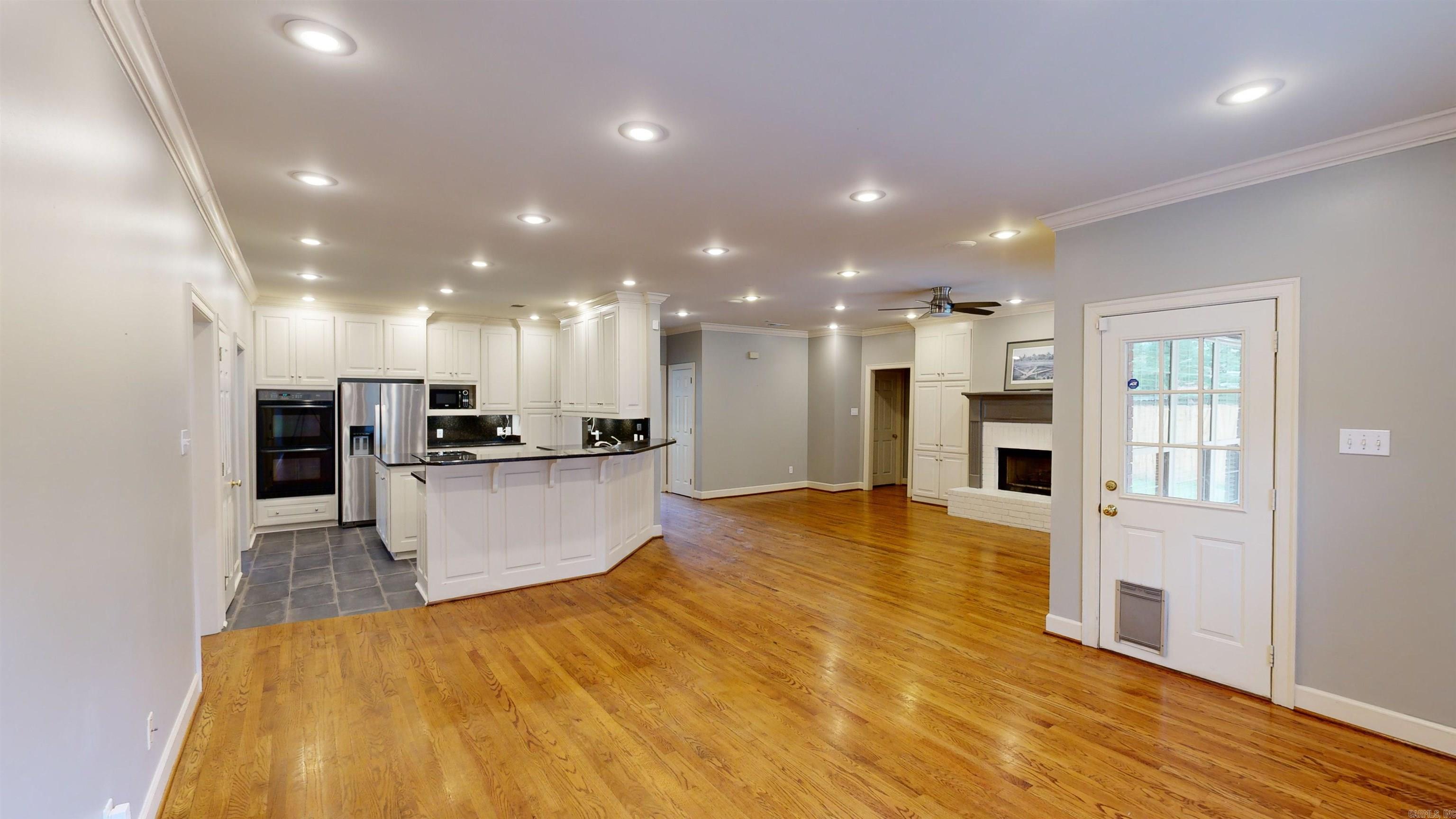 THE VILLAGES OF WELLINGTON - Residential