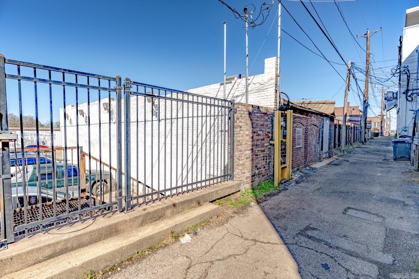 Thorns - Commercial Sale