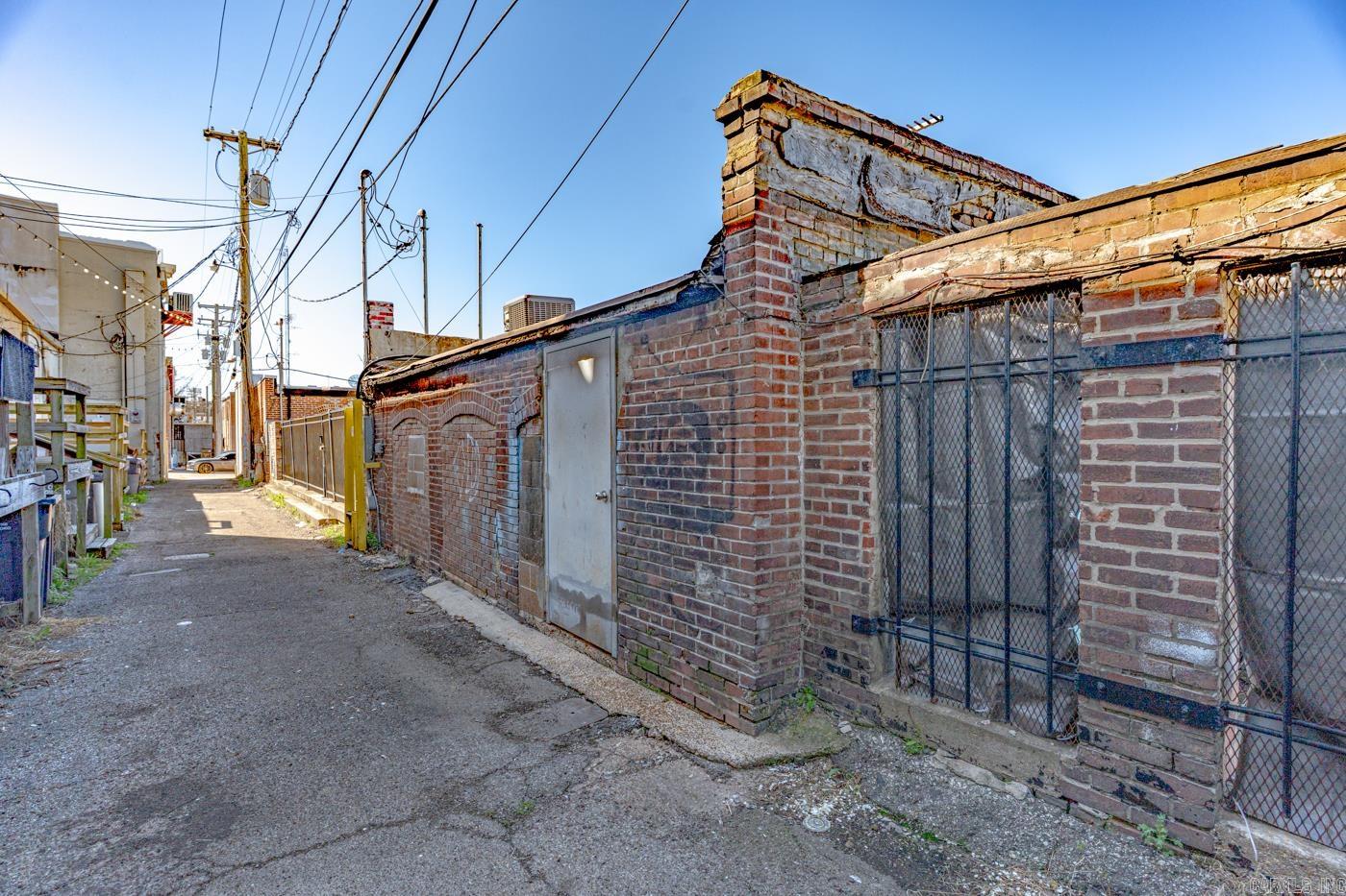 Thorns - Commercial Sale