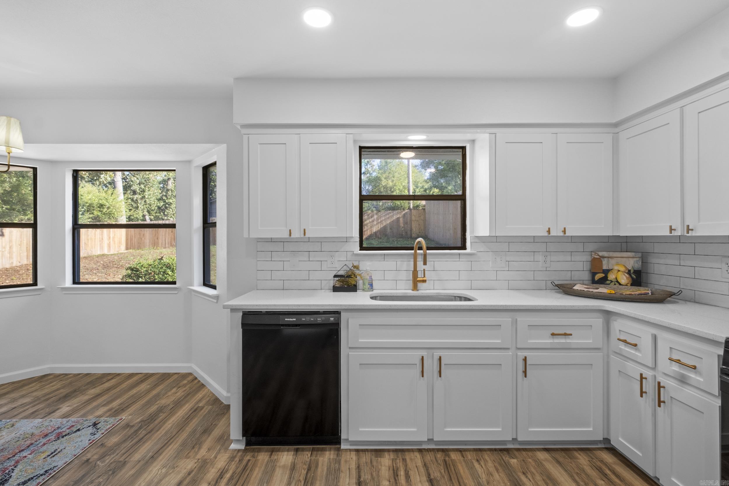 ROBINGLEN ADDN - Residential