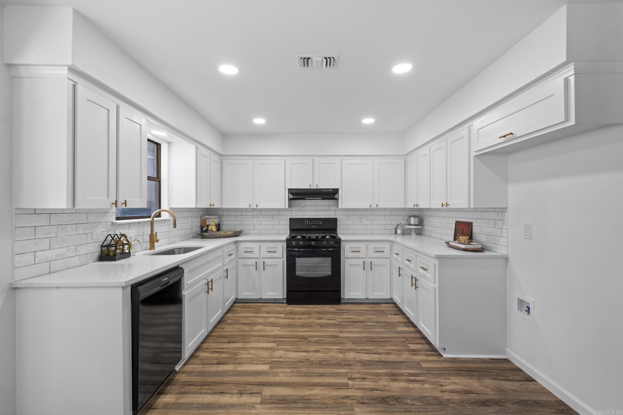 ROBINGLEN ADDN - Residential