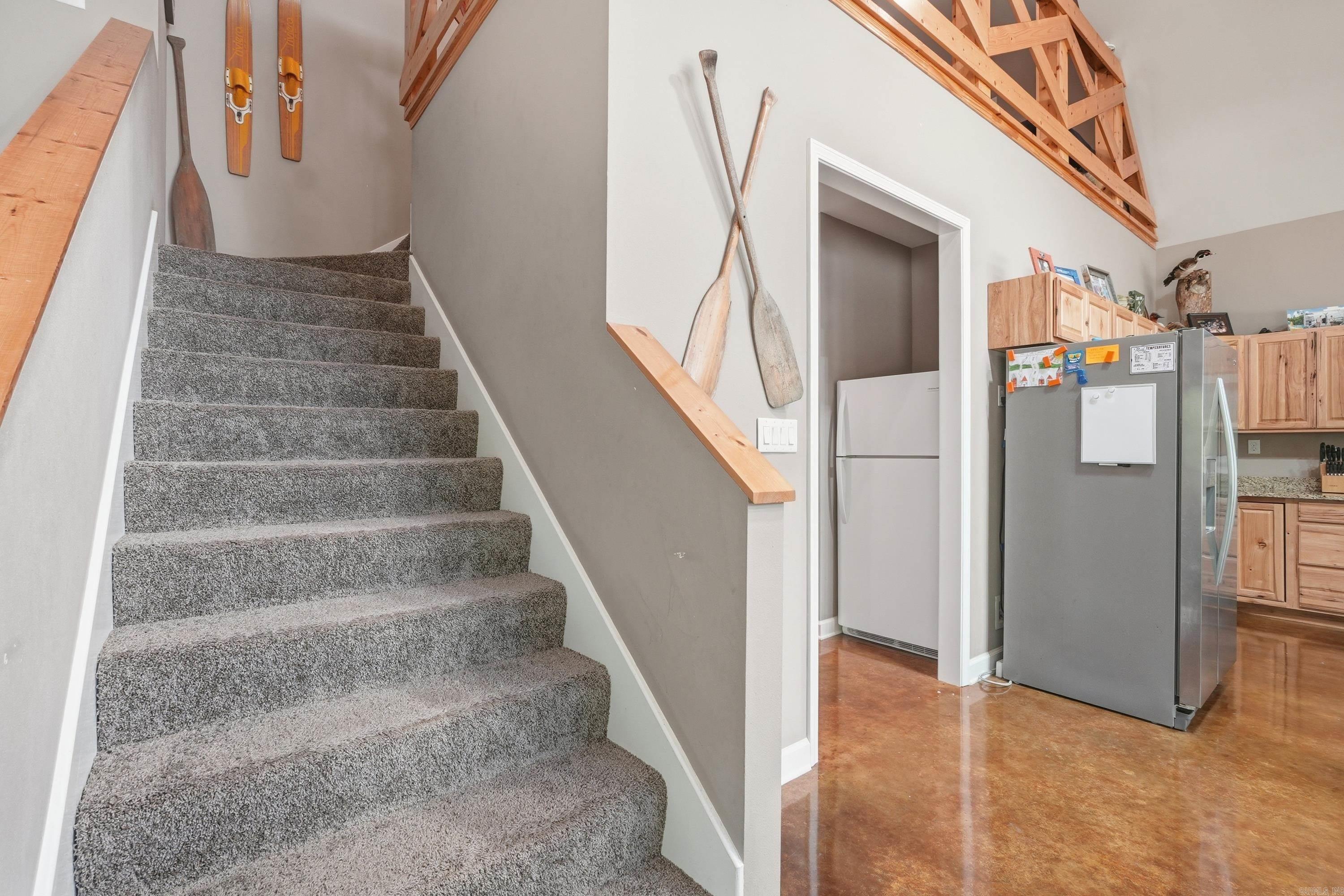 WHISPERING SPRINGS - Residential