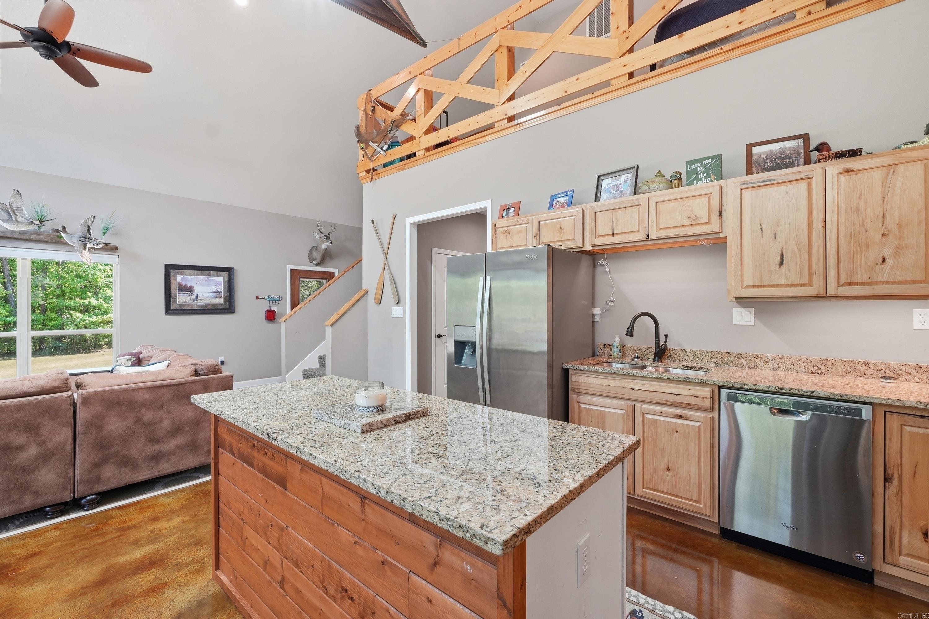 WHISPERING SPRINGS - Residential