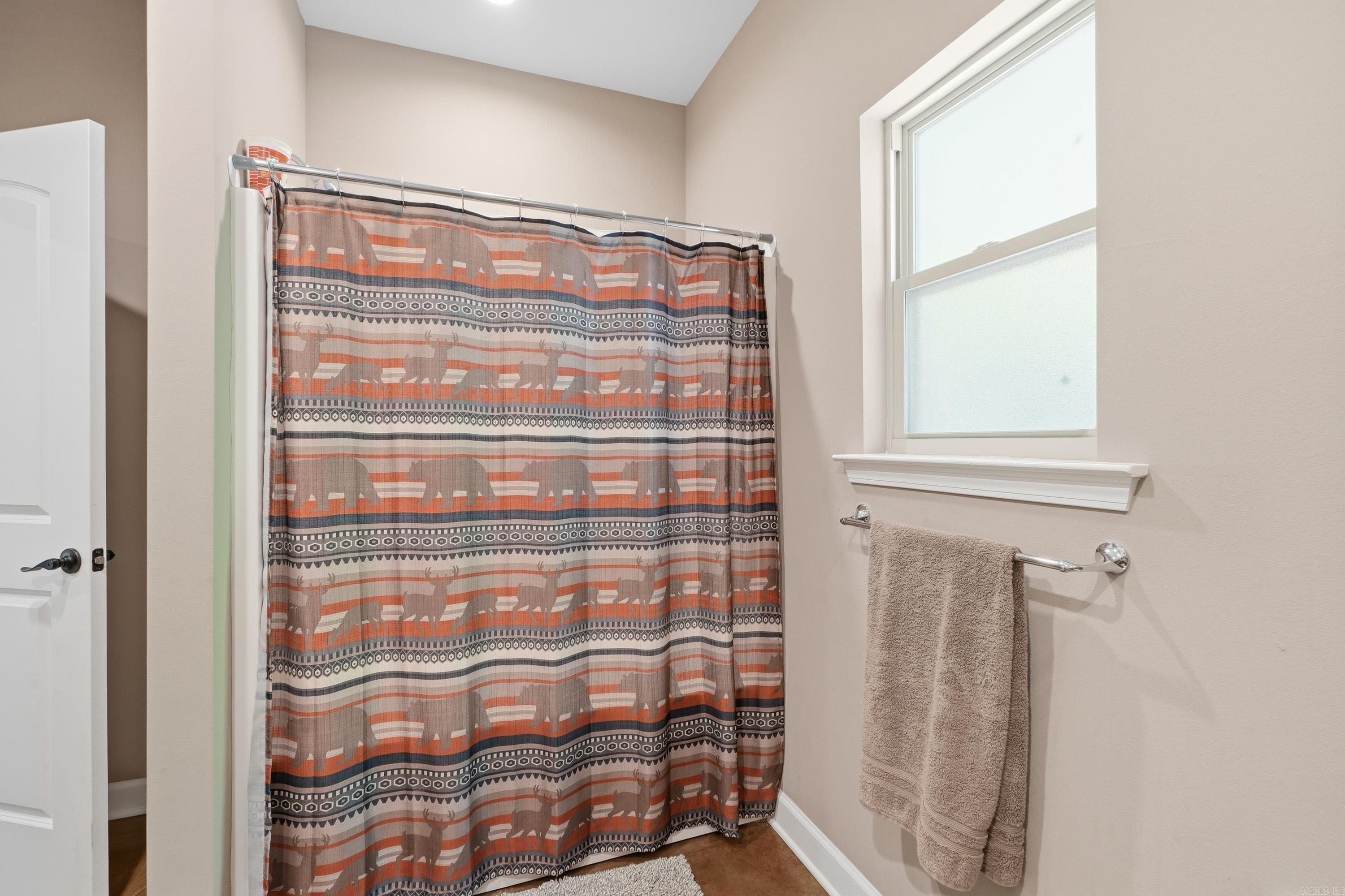 WHISPERING SPRINGS - Residential