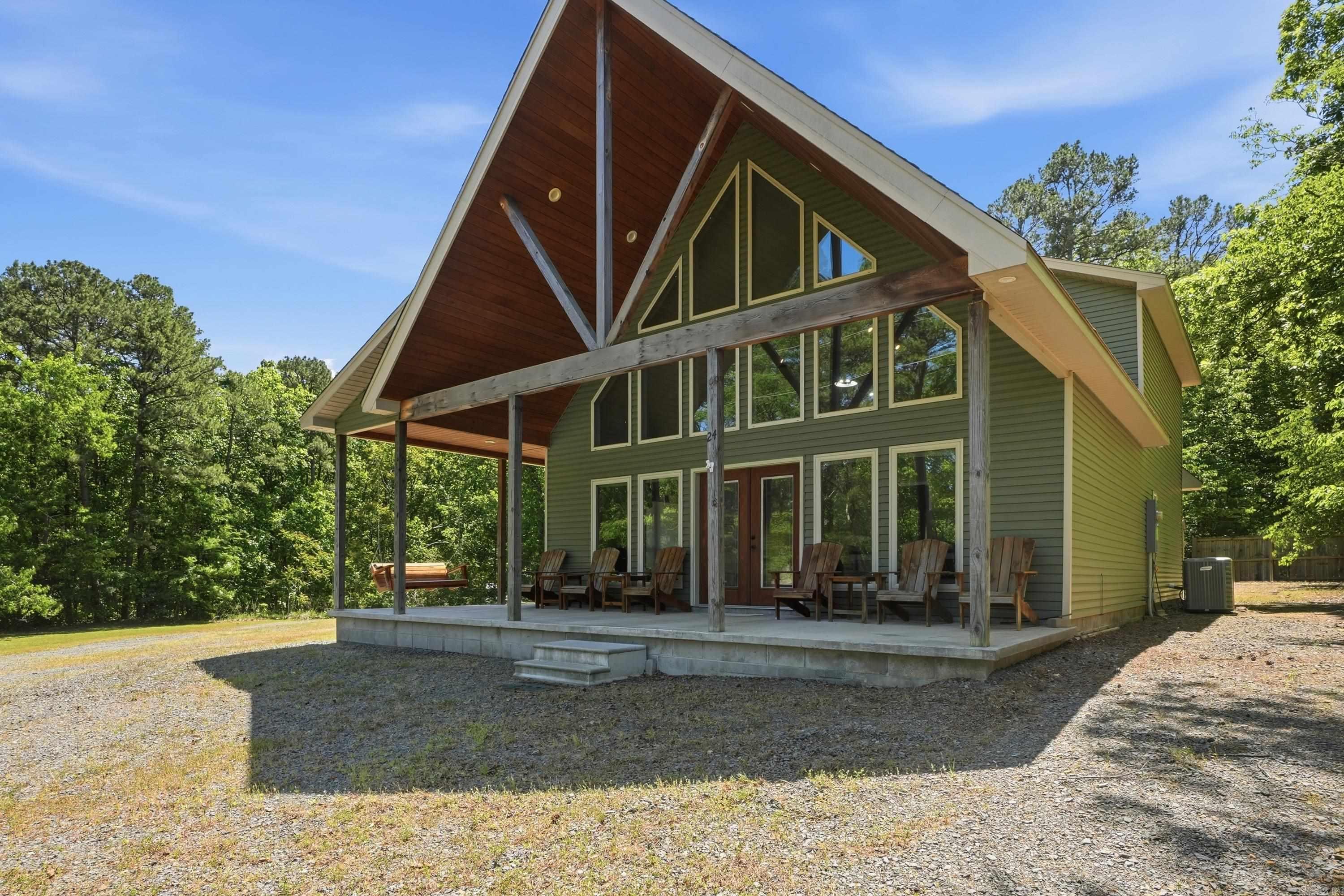 WHISPERING SPRINGS - Residential