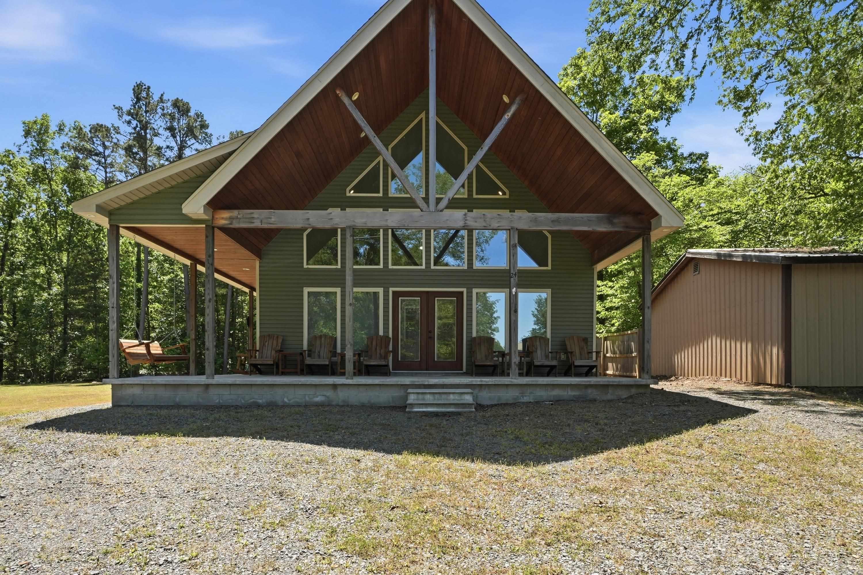 WHISPERING SPRINGS - Residential