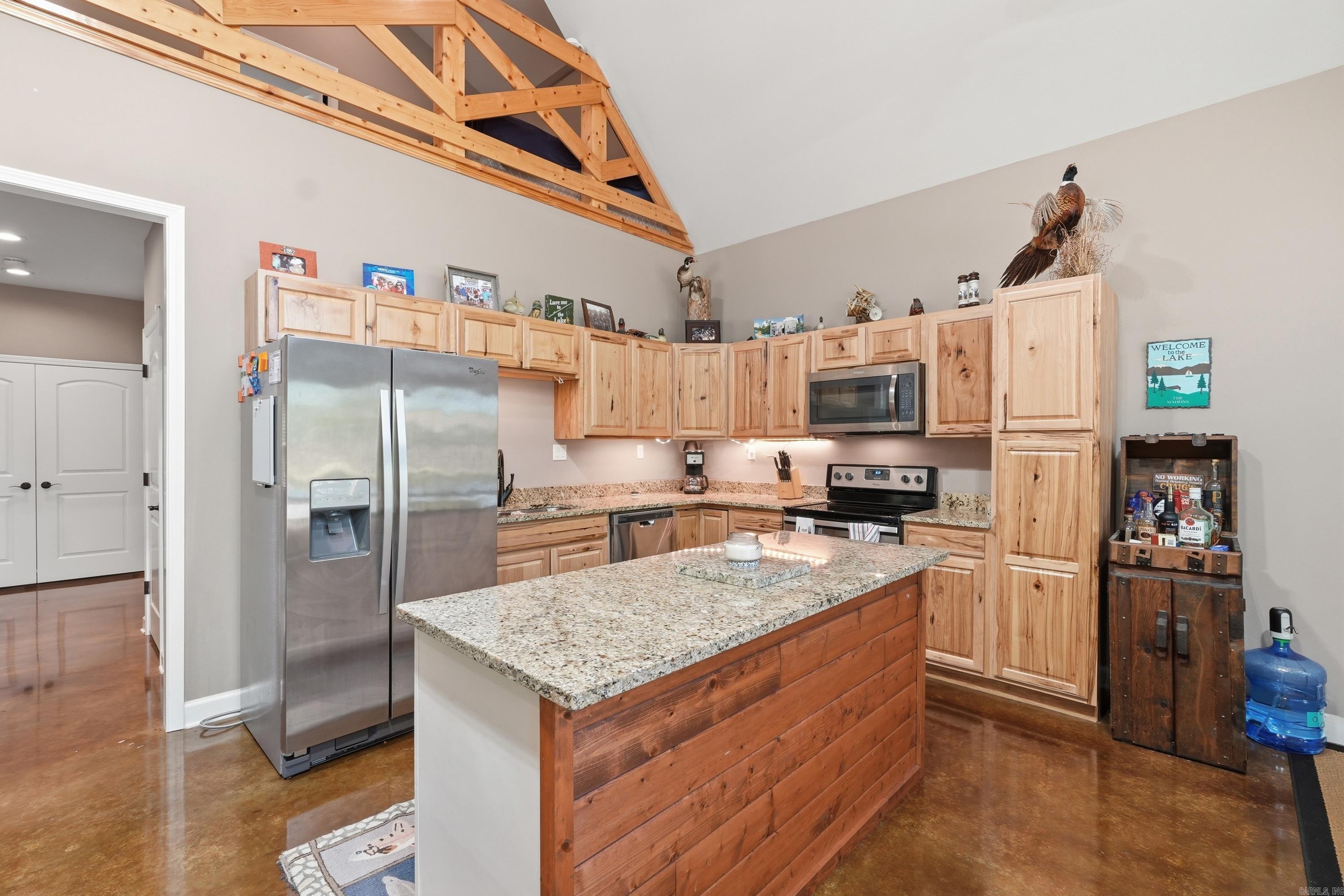 WHISPERING SPRINGS - Residential