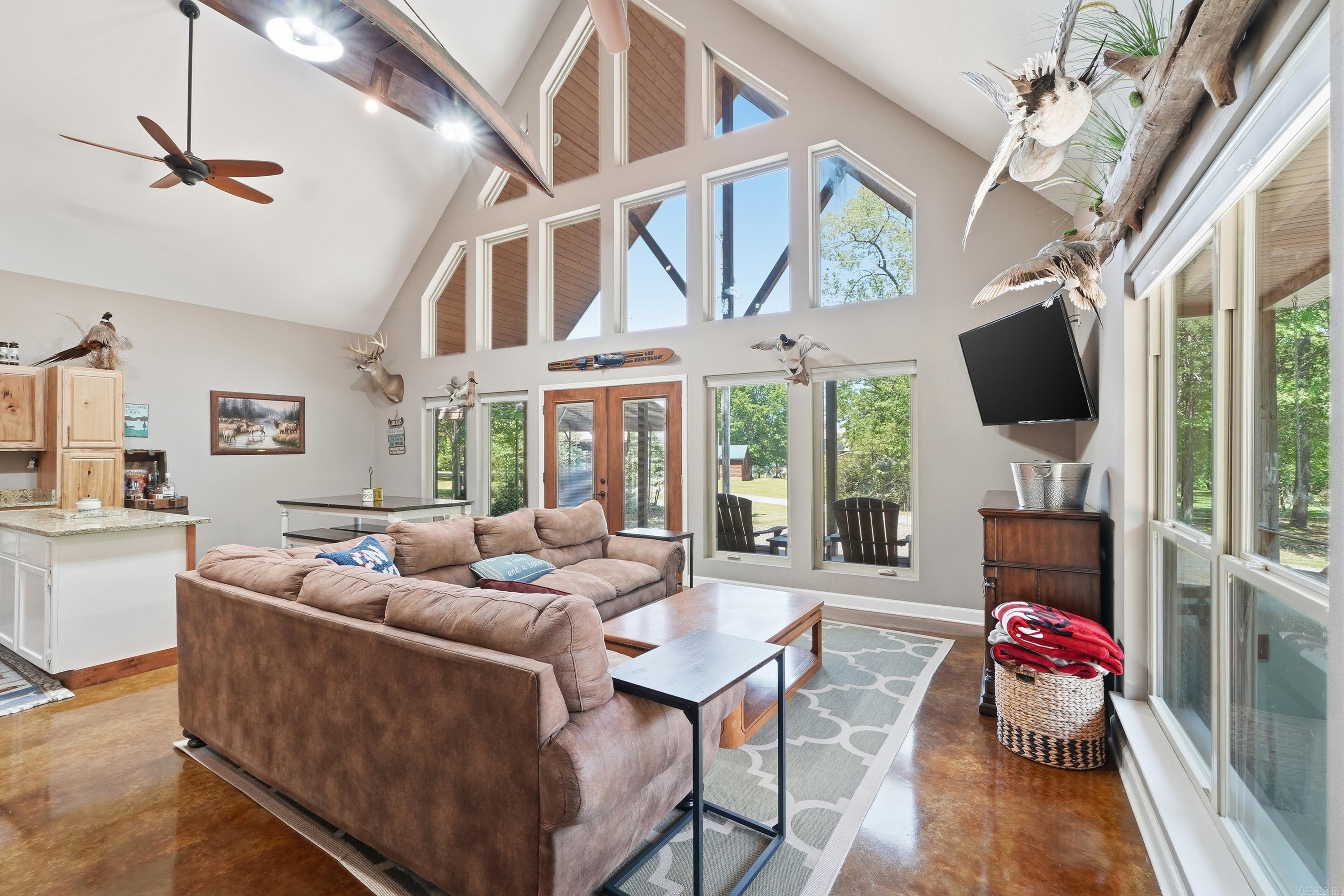 WHISPERING SPRINGS - Residential