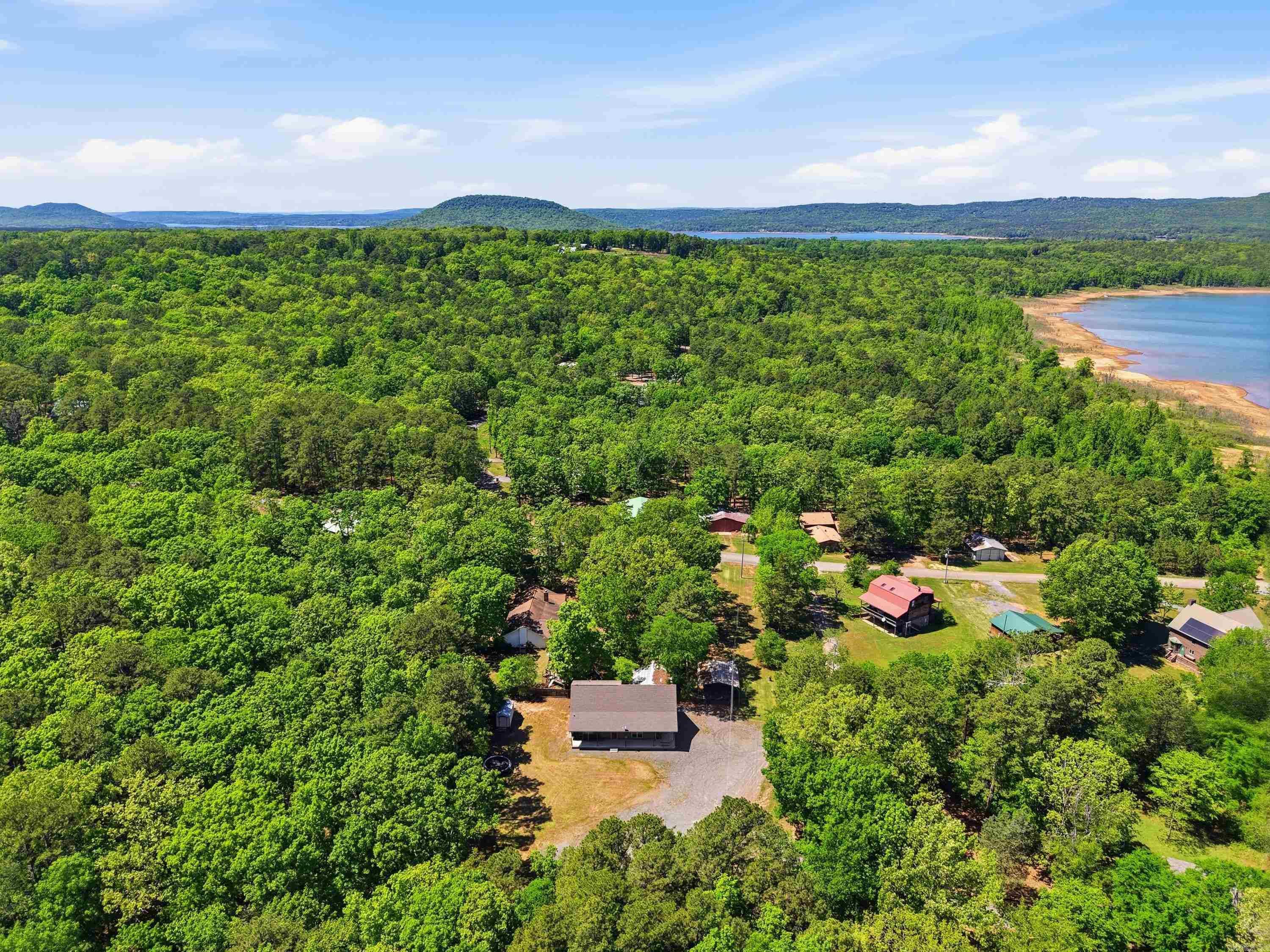 WHISPERING SPRINGS - Residential