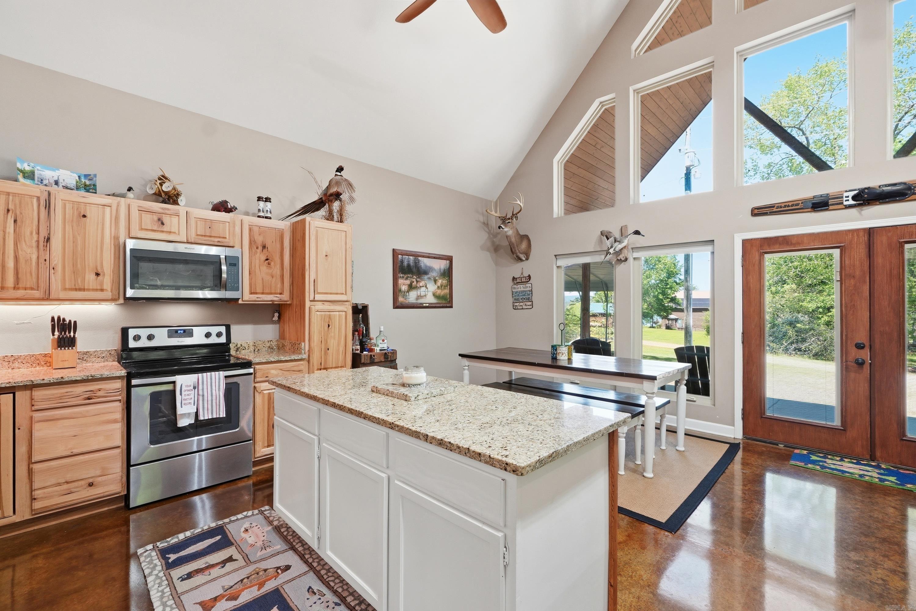 WHISPERING SPRINGS - Residential