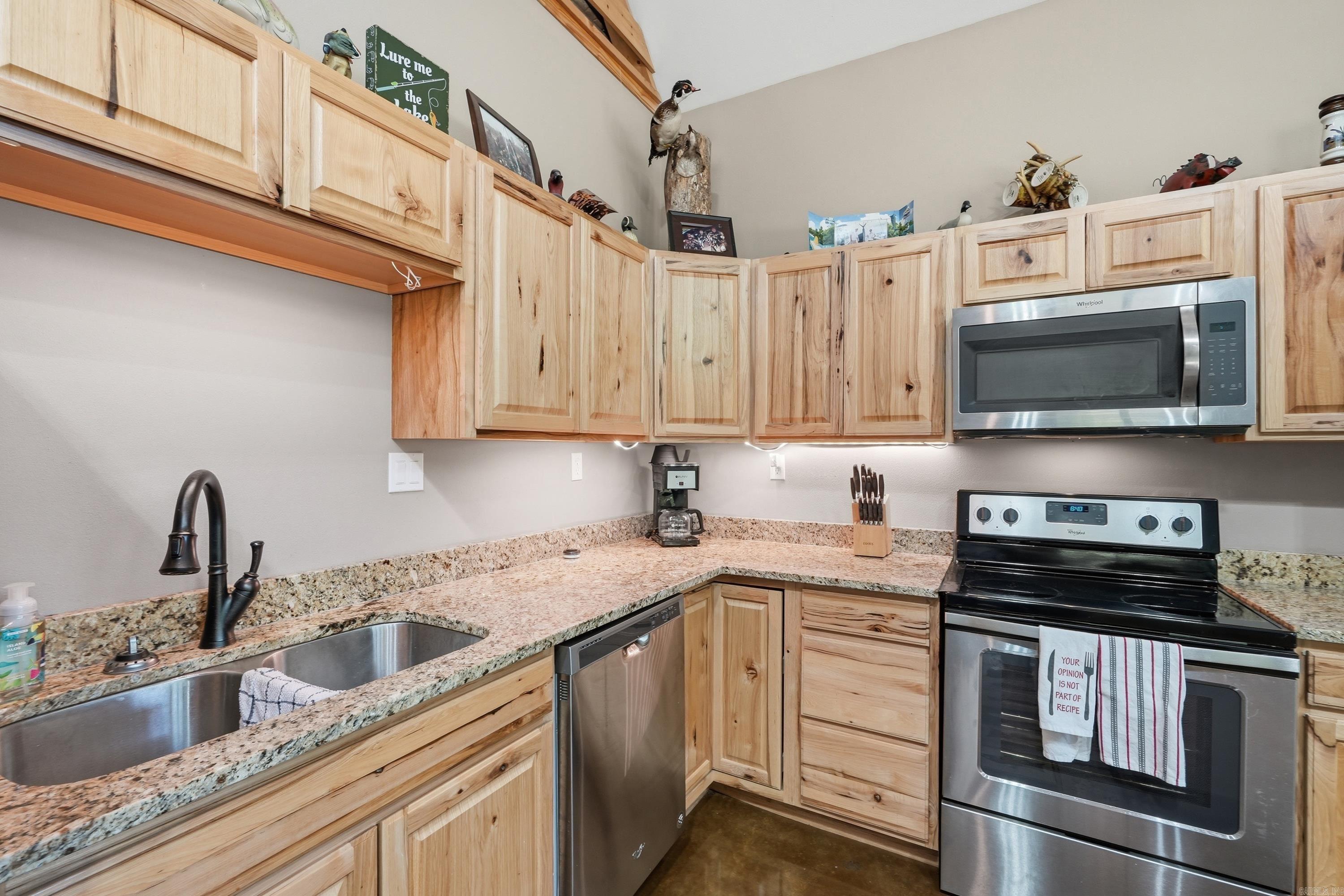 WHISPERING SPRINGS - Residential