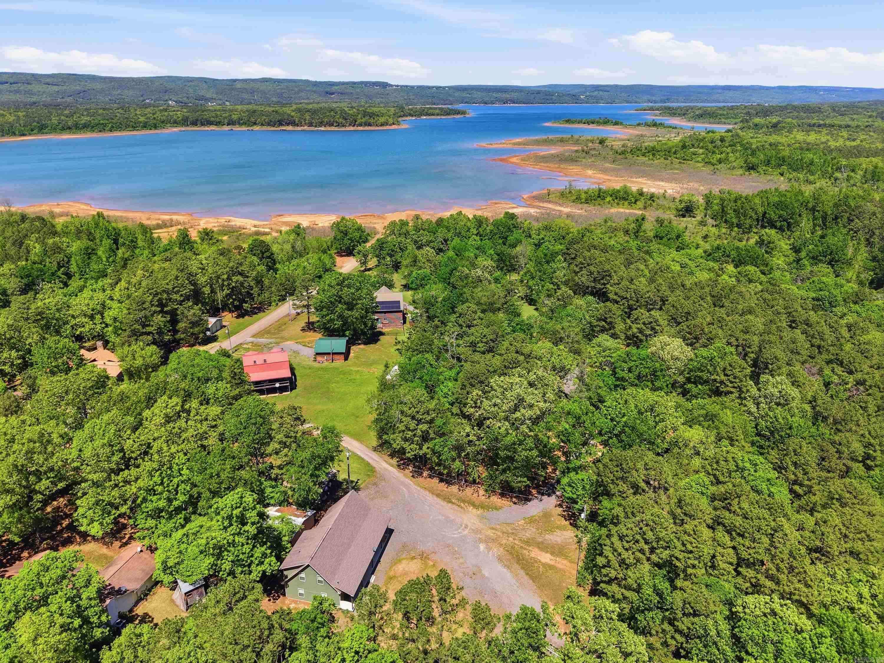 WHISPERING SPRINGS - Residential