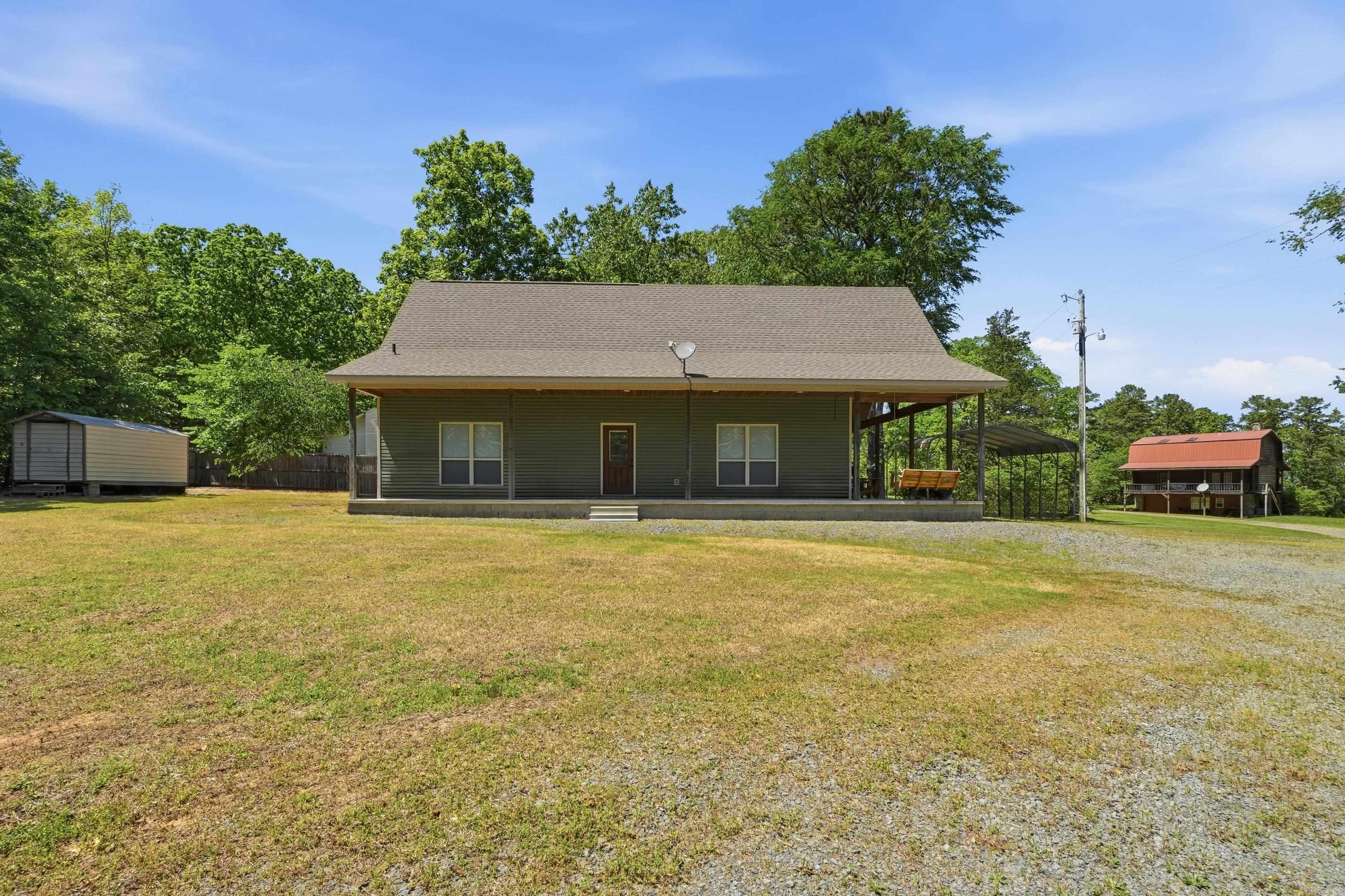 WHISPERING SPRINGS - Residential