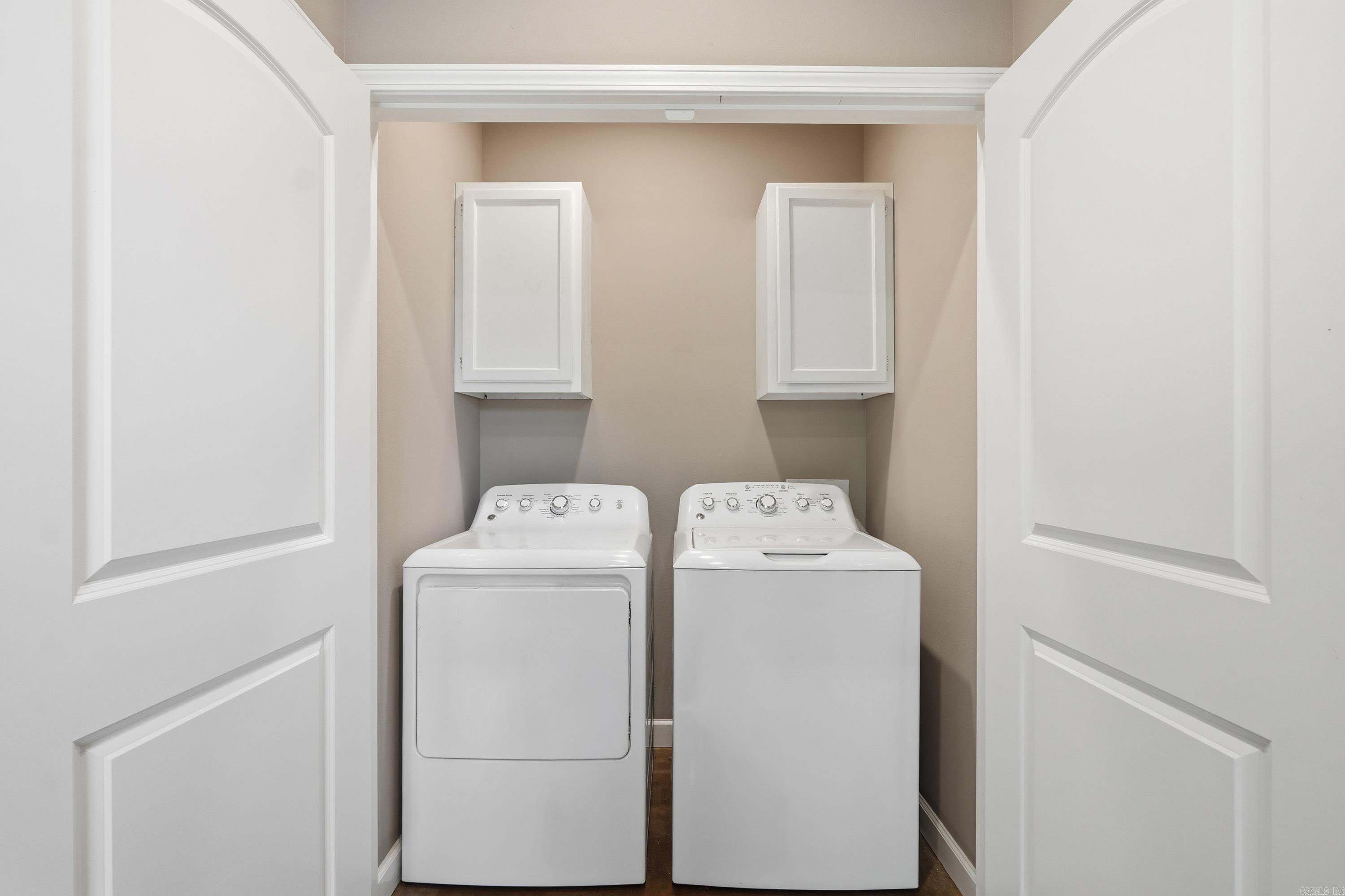 WHISPERING SPRINGS - Residential