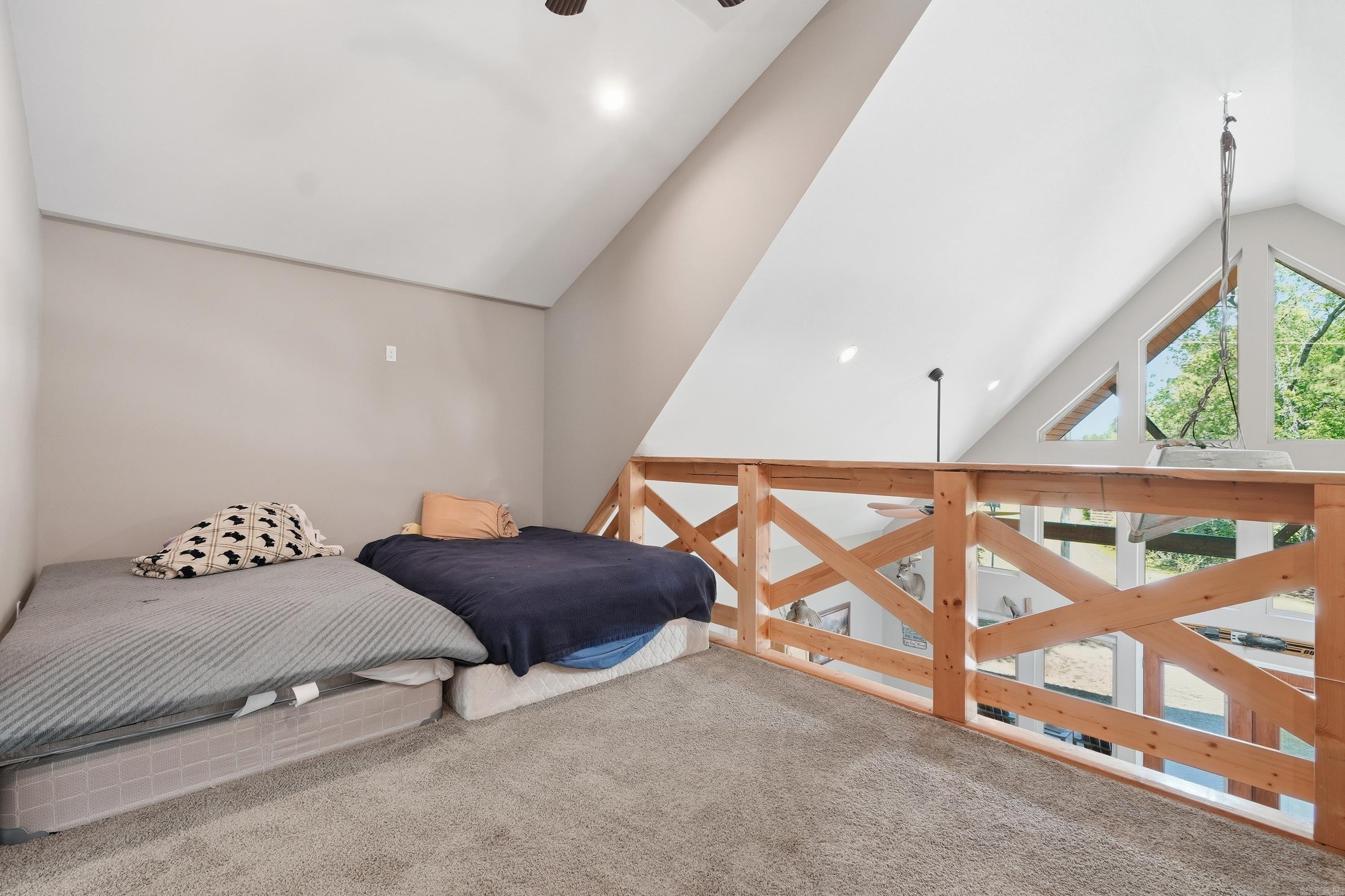 WHISPERING SPRINGS - Residential