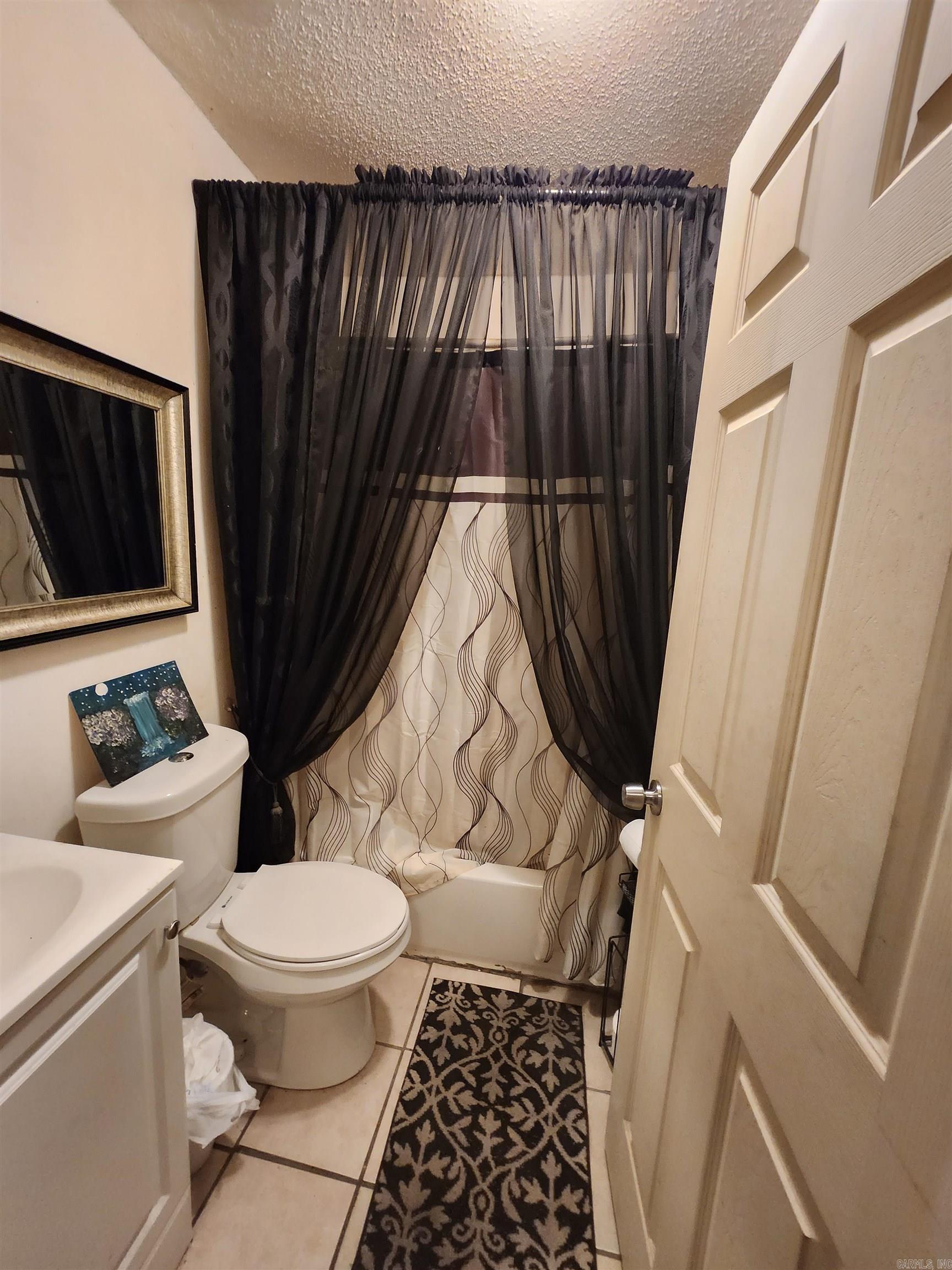 KINSWORTHY & HENDERSON - Residential