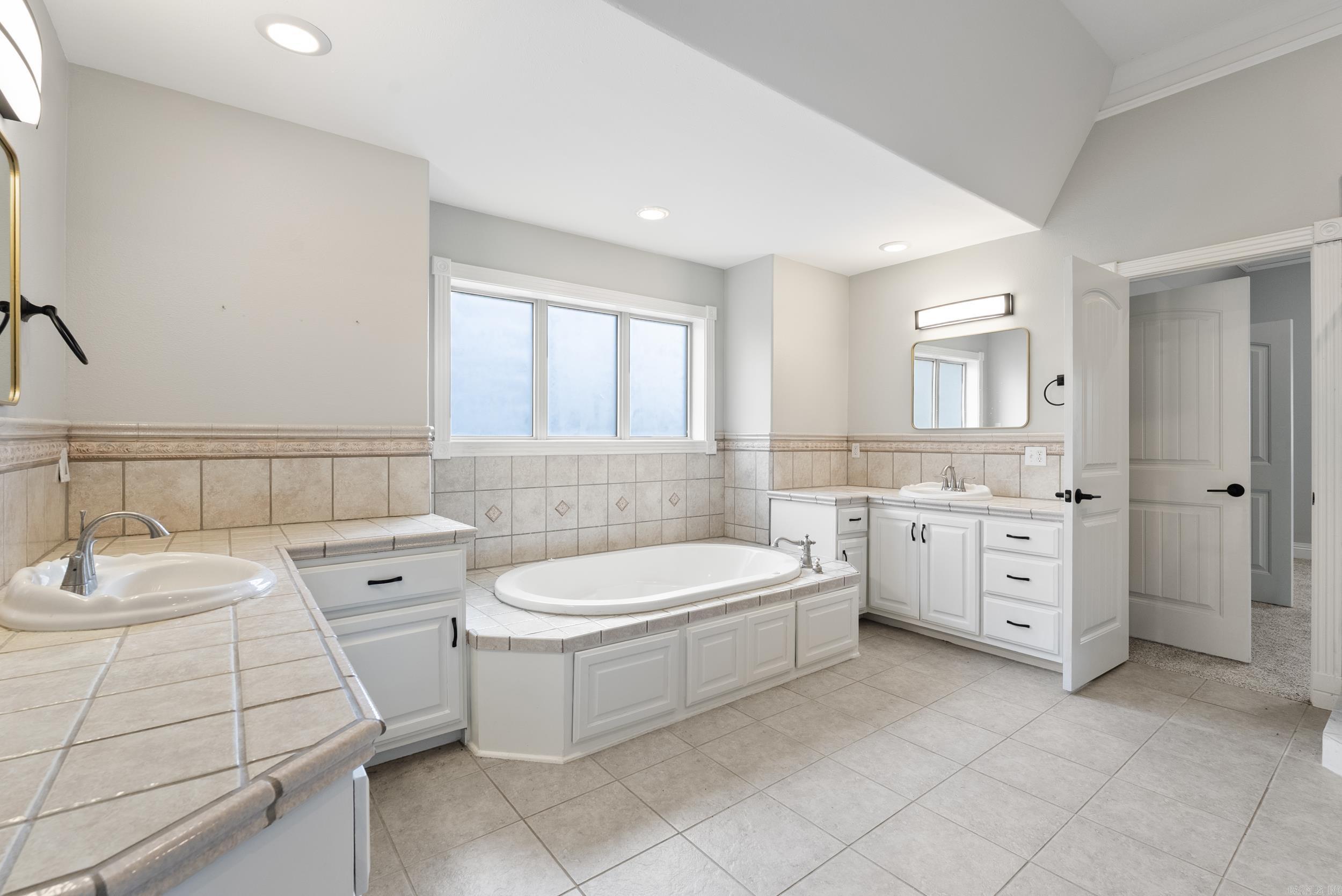 LEATHERWOOD 13TH ADDN - Residential
