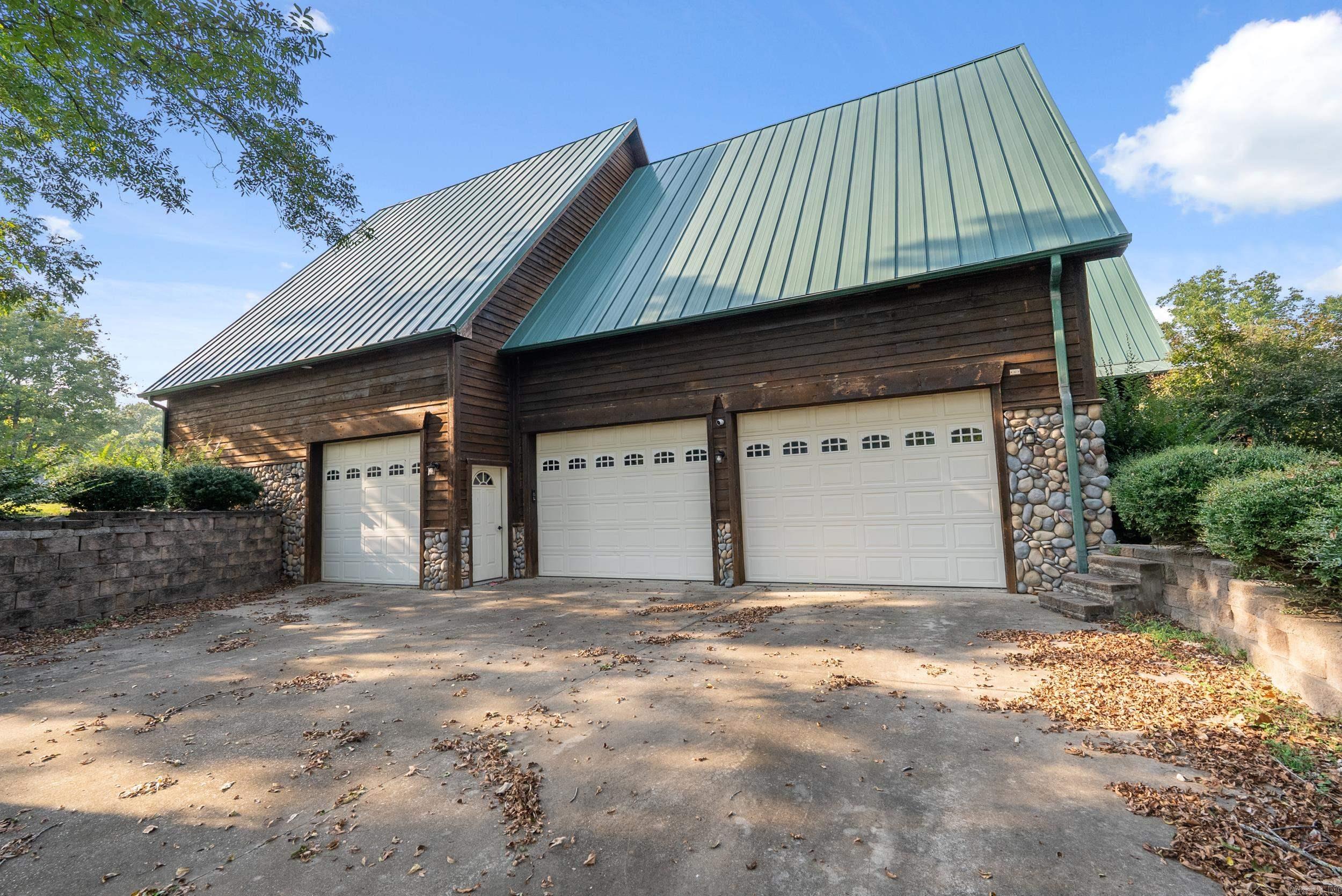 LEATHERWOOD 13TH ADDN - Residential