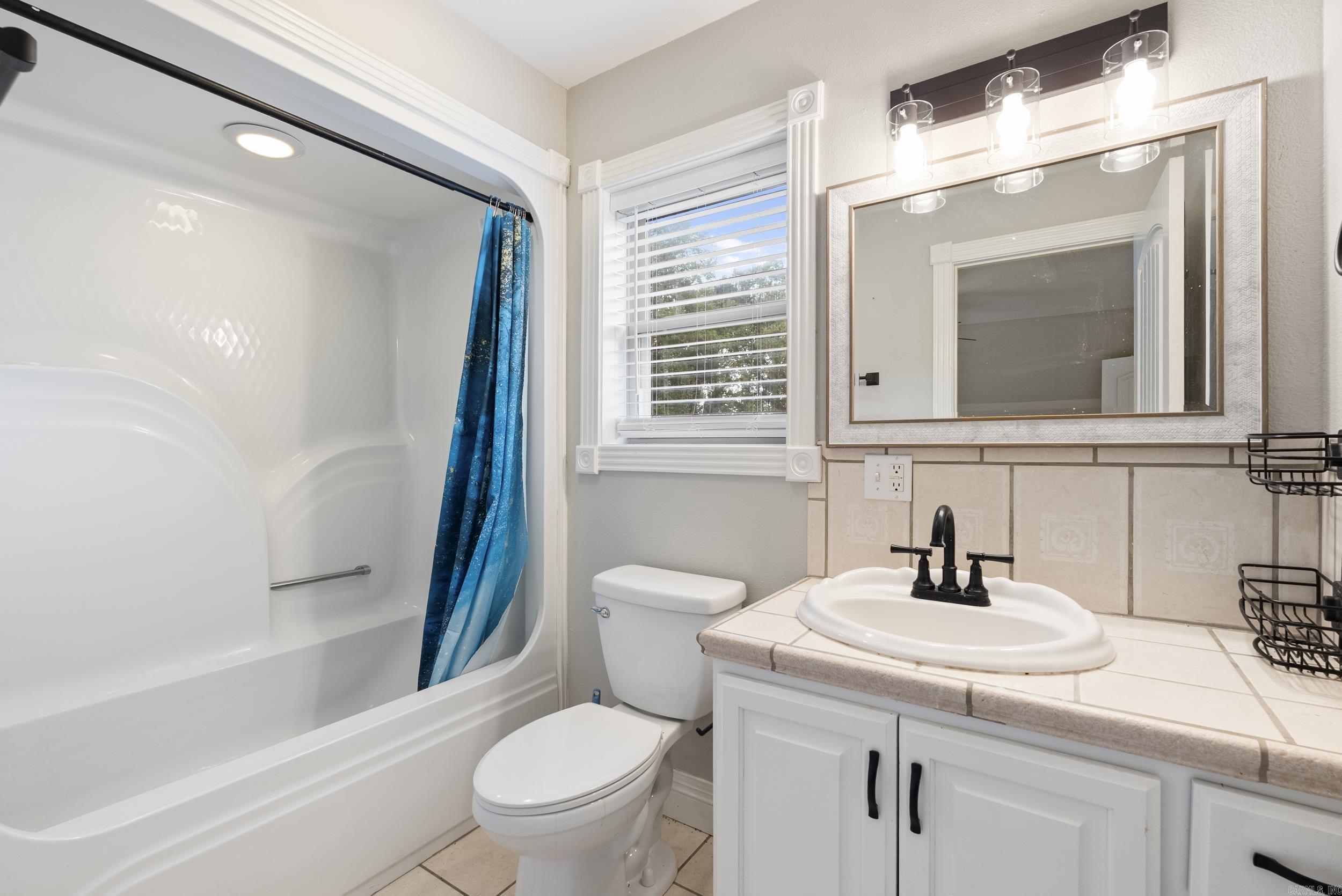 LEATHERWOOD 13TH ADDN - Residential