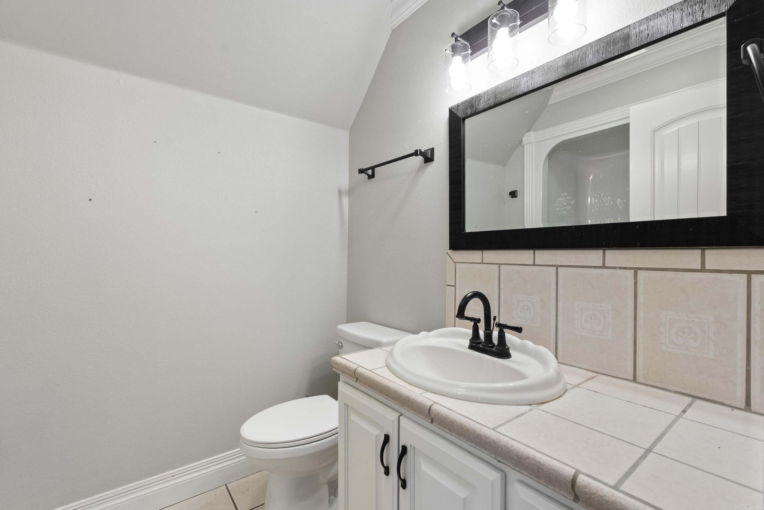 LEATHERWOOD 13TH ADDN - Residential