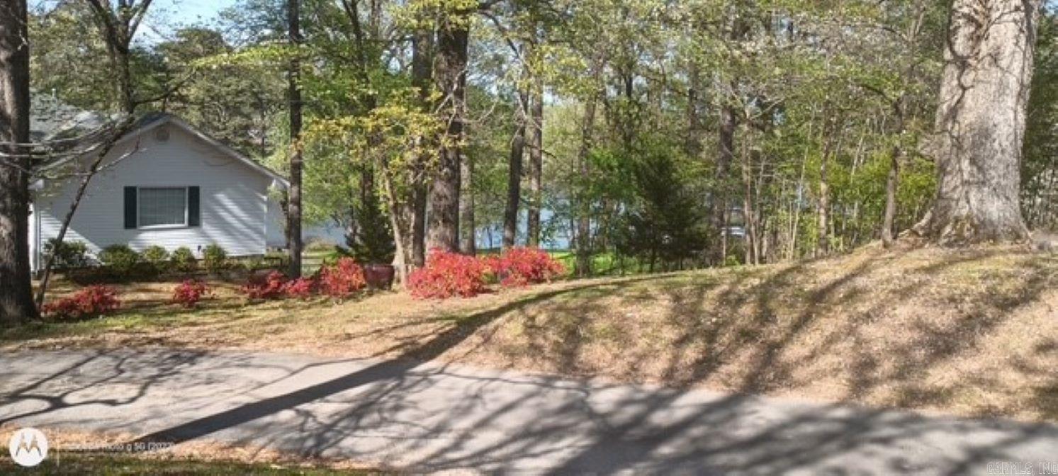 PEBBLE LAKE - Residential