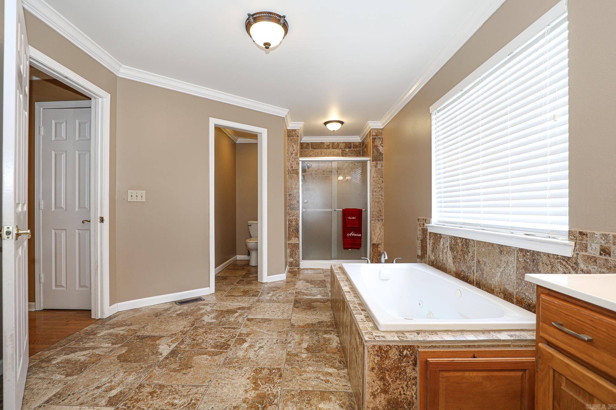 PEBBLE LAKE - Residential