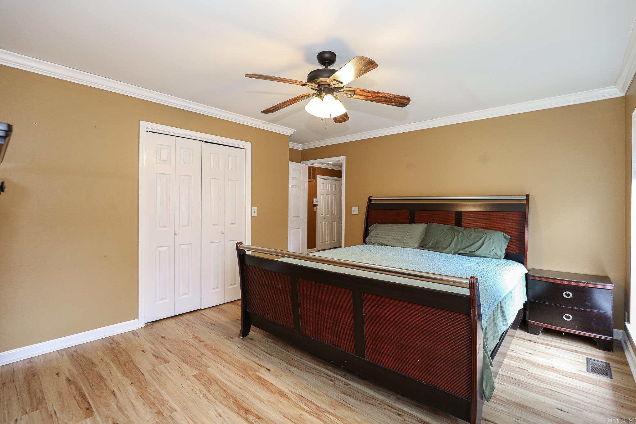 PEBBLE LAKE - Residential