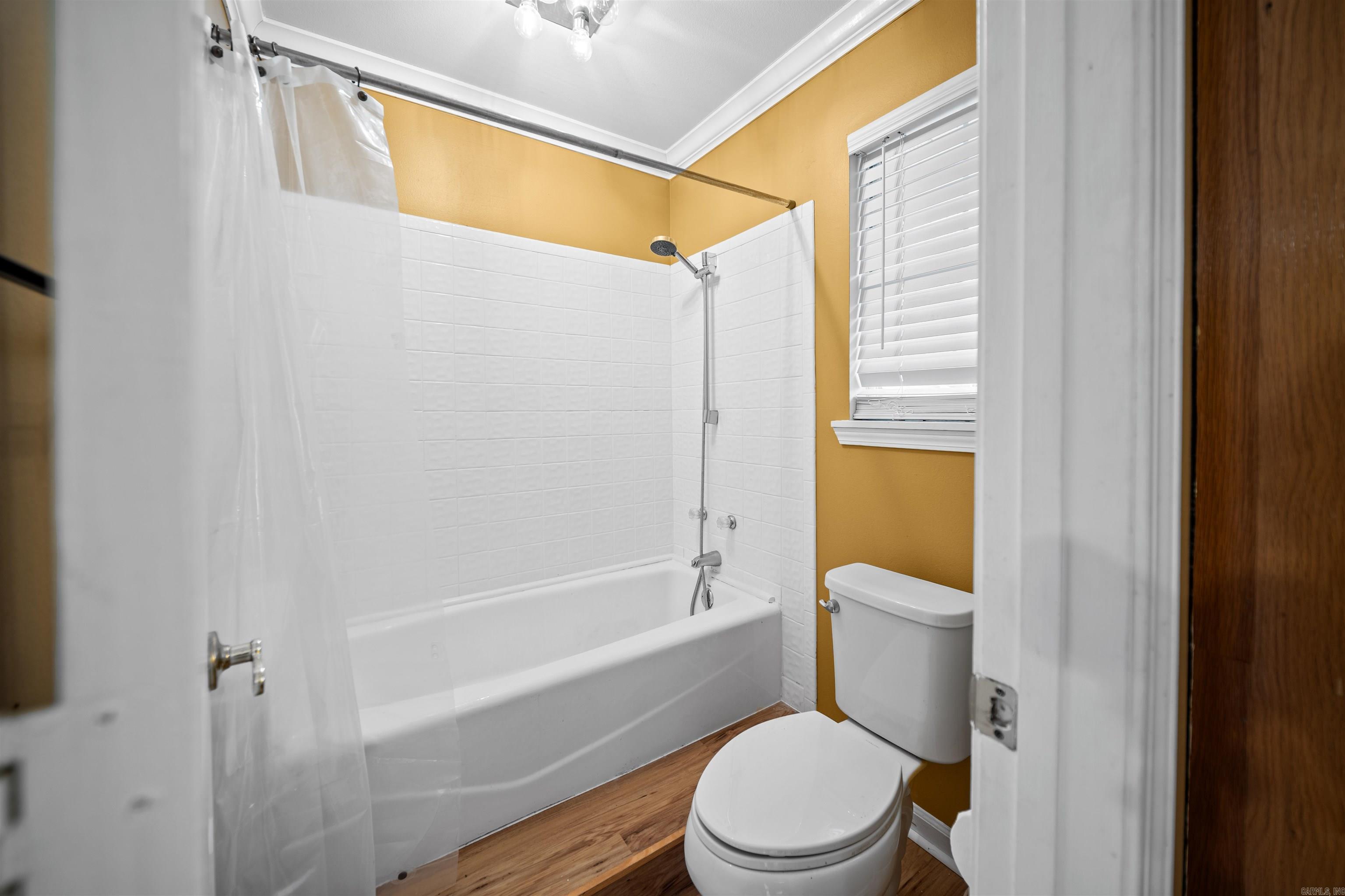 PEBBLE LAKE - Residential