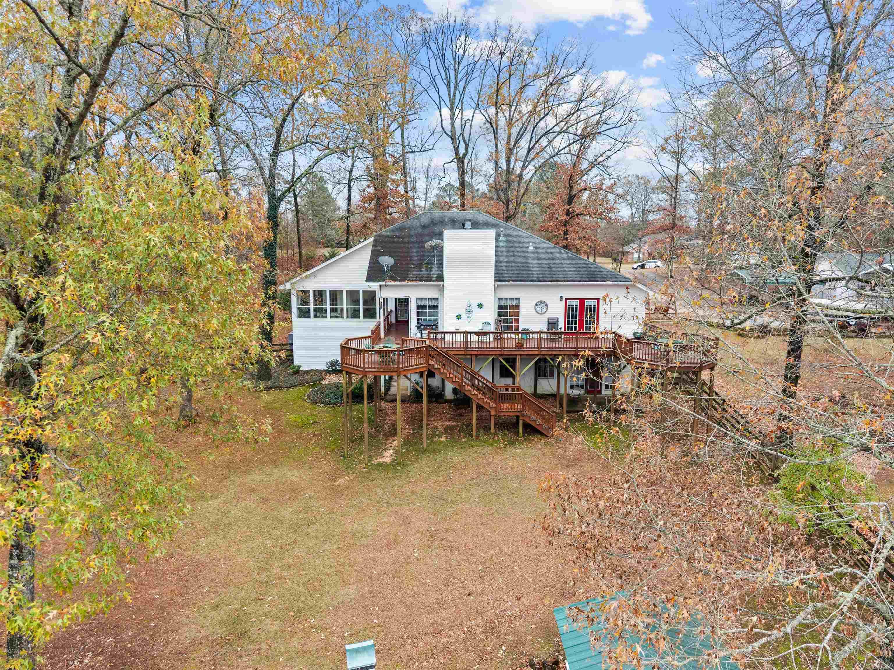 PEBBLE LAKE - Residential