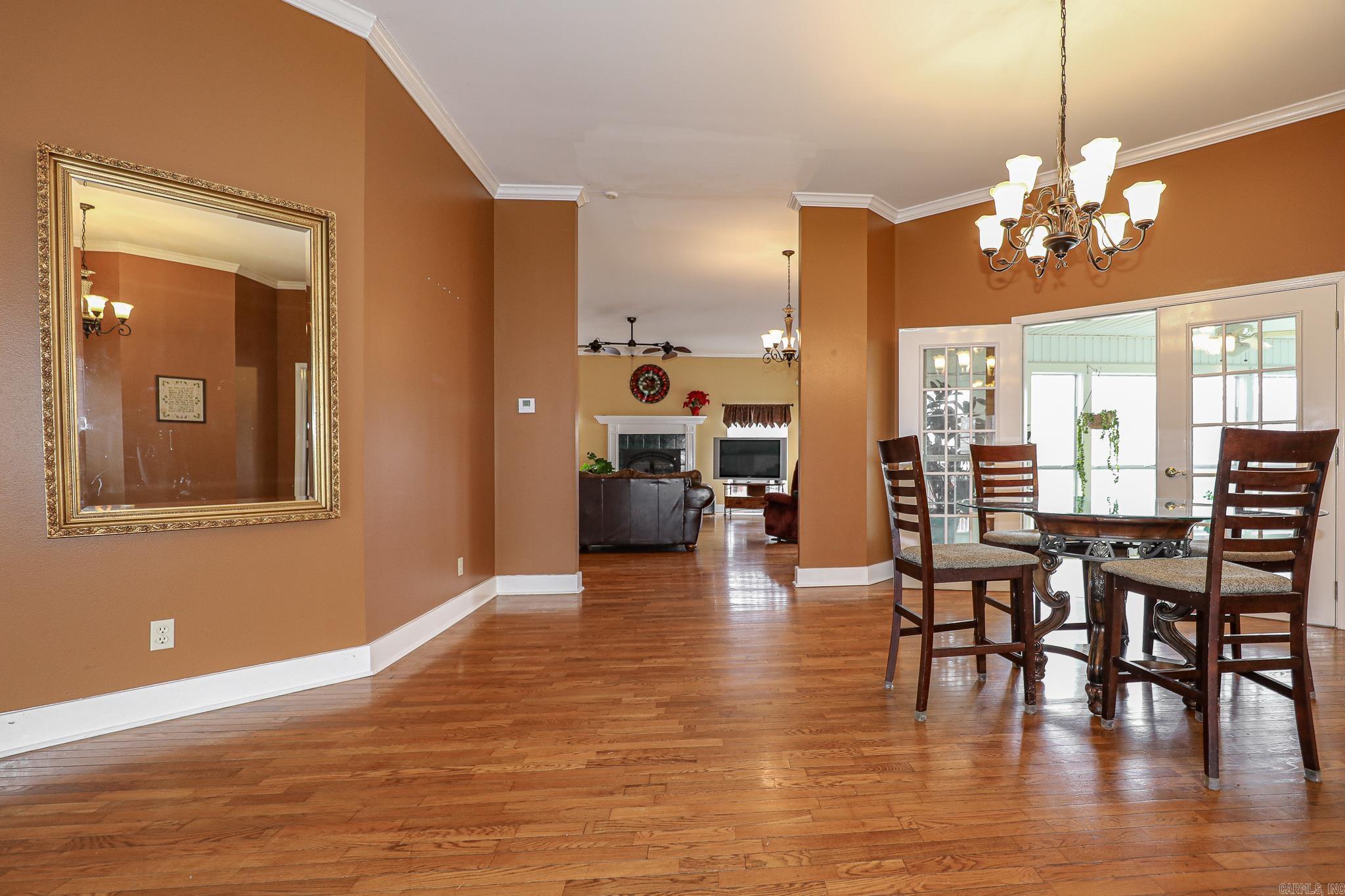 PEBBLE LAKE - Residential