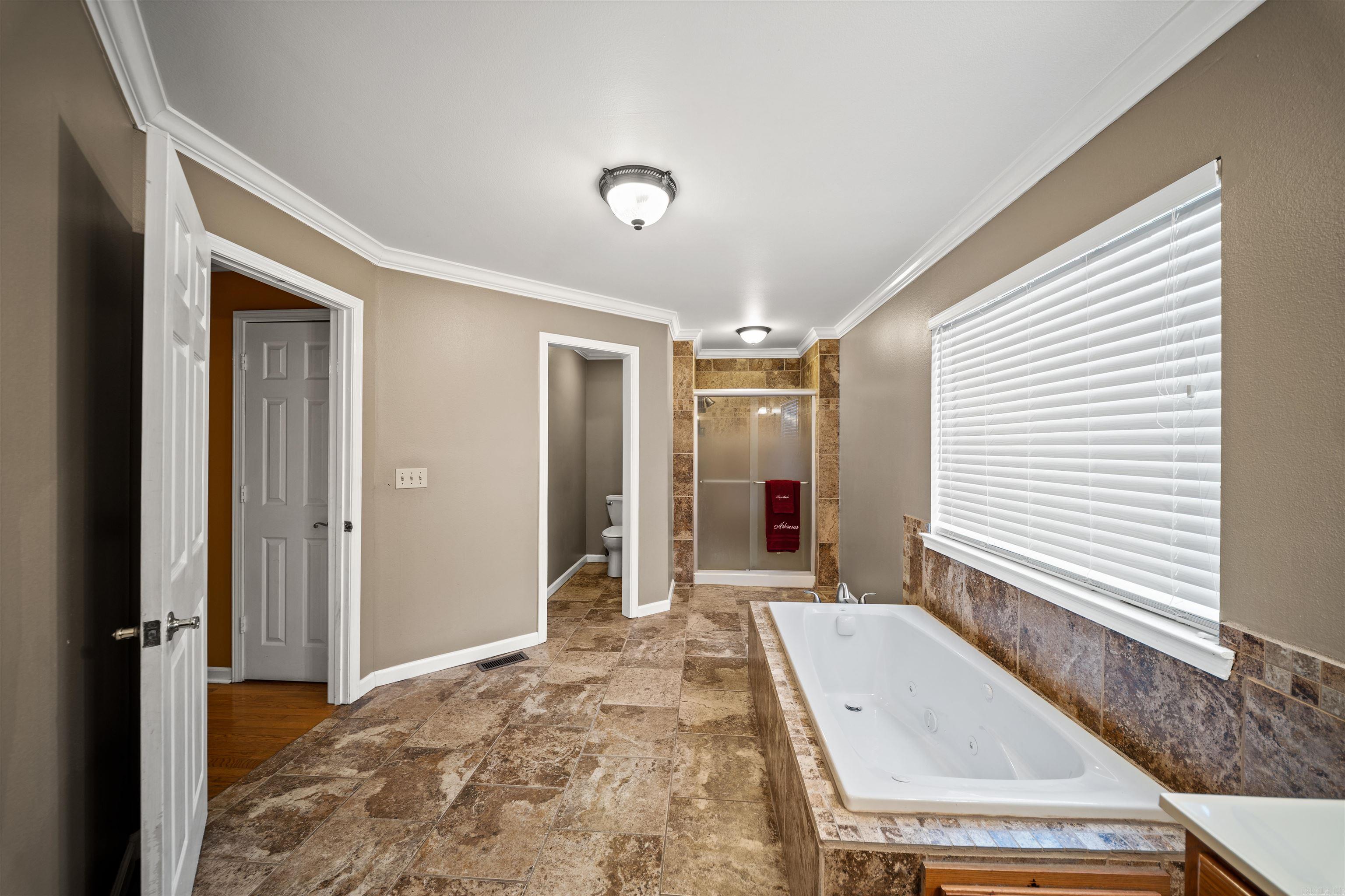 PEBBLE LAKE - Residential