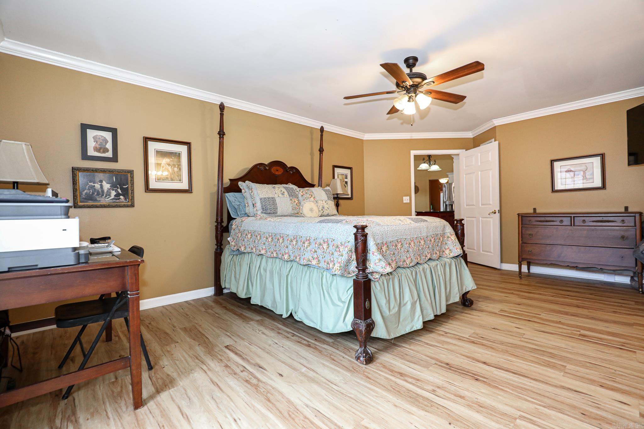 PEBBLE LAKE - Residential