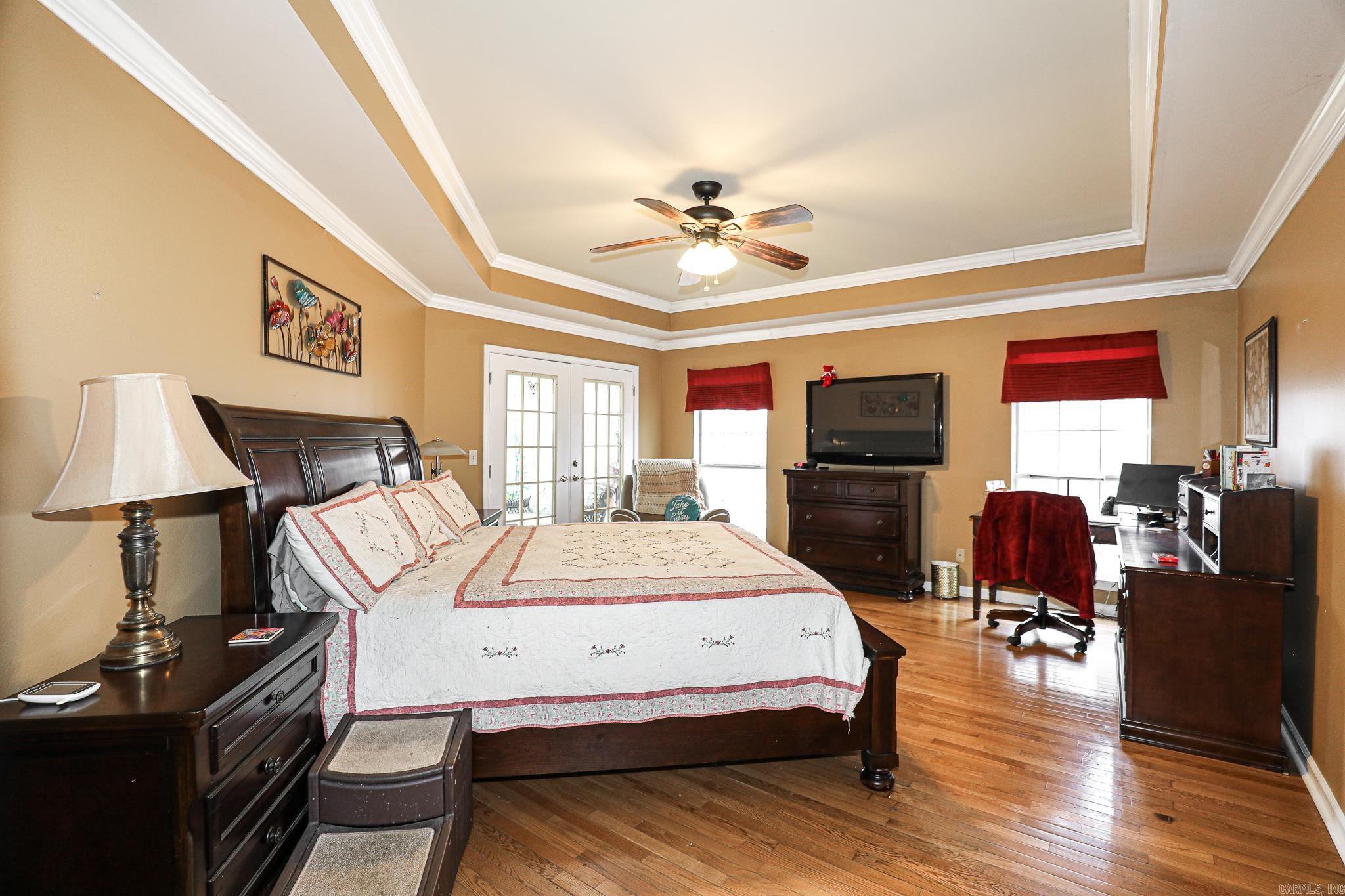 PEBBLE LAKE - Residential