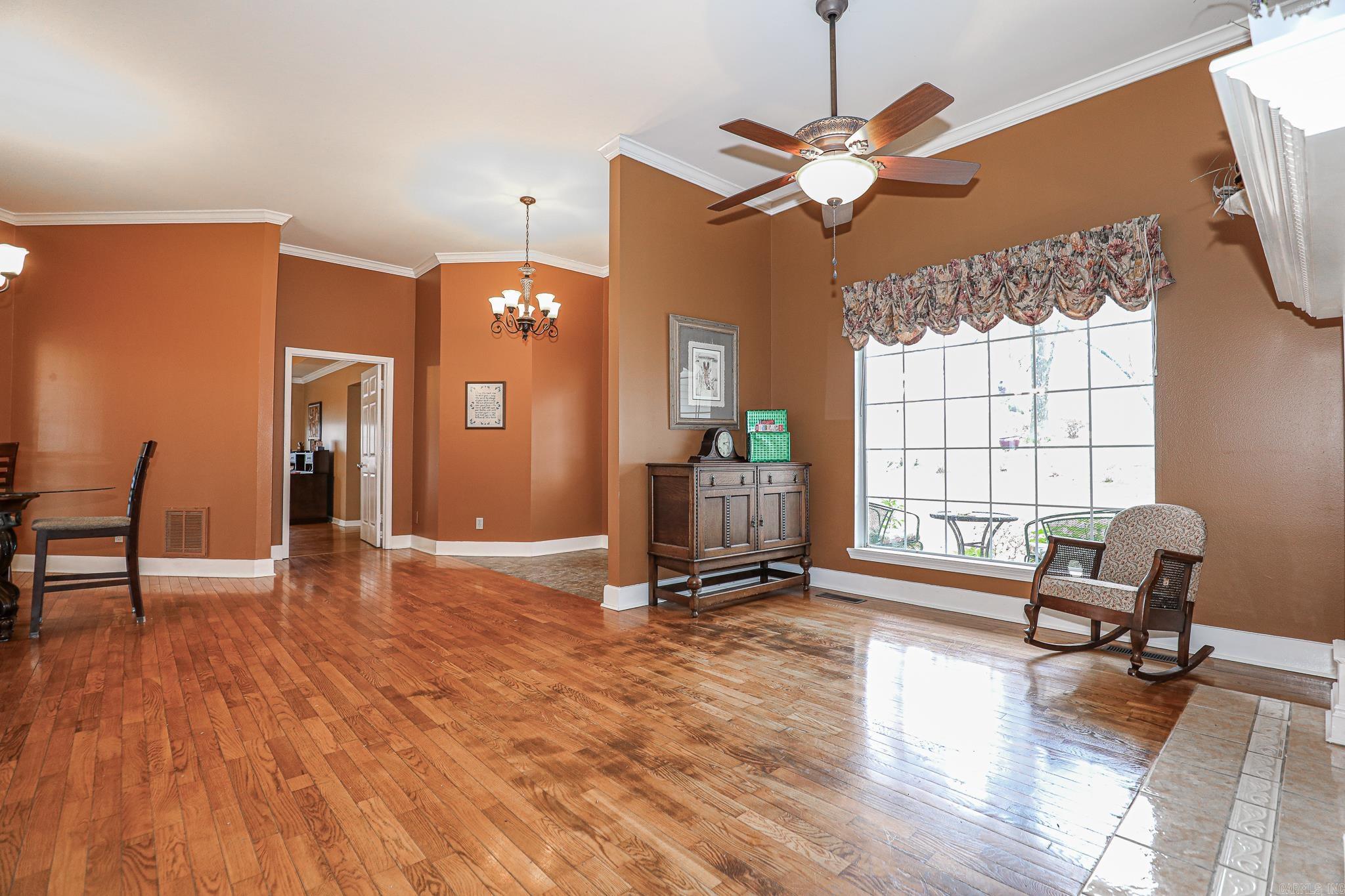 PEBBLE LAKE - Residential