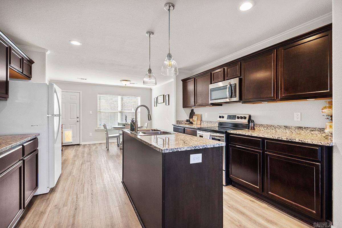 HERITAGE HEIGHTS - Residential