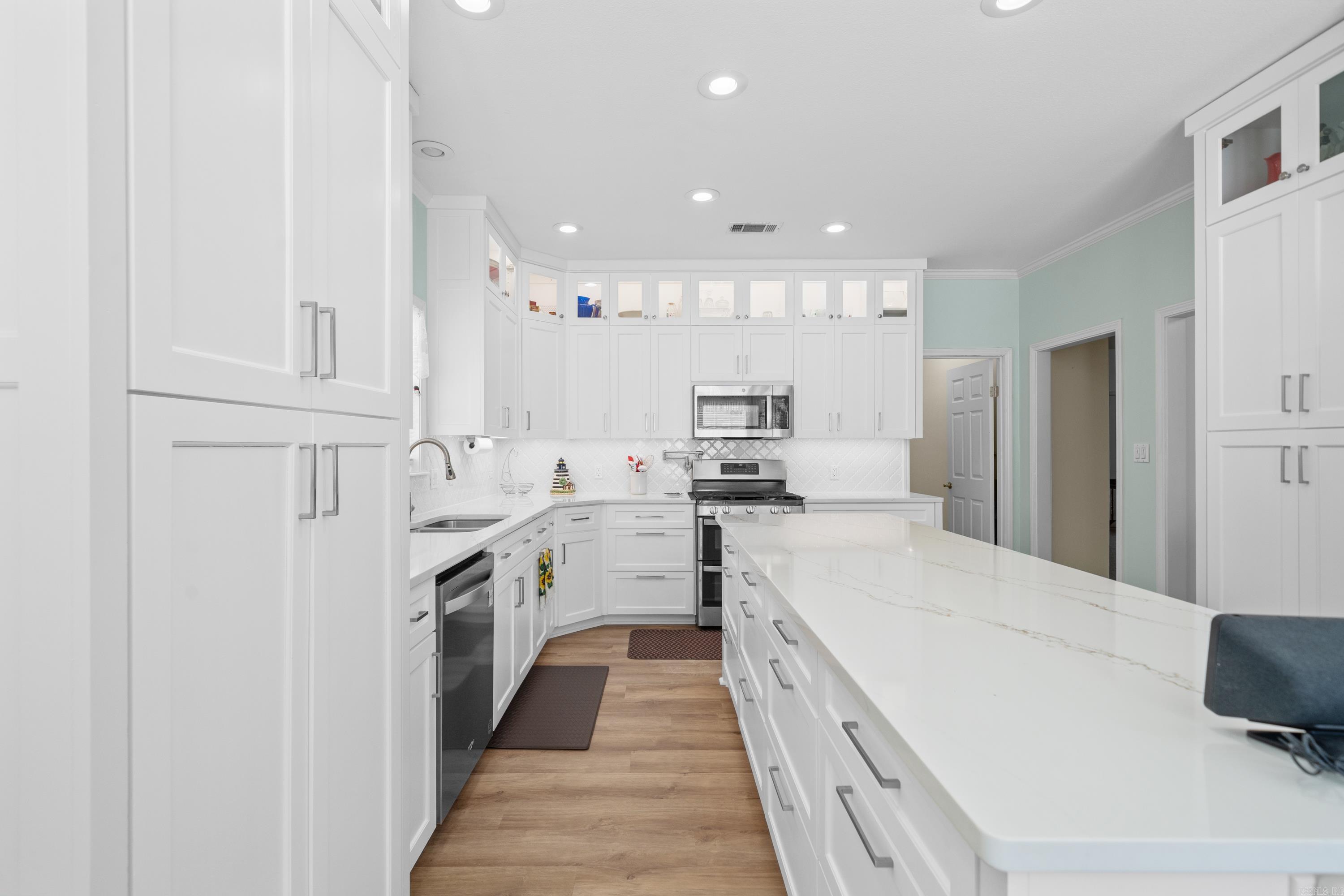 BAY RIDGE ESTATES - Residential